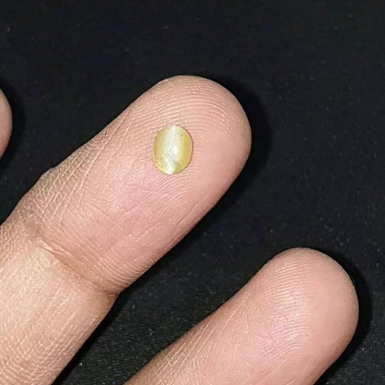 Chrysoberyl Cabochon Cats Eye Natural Certified In New Condition For Sale In Chicago, IL
