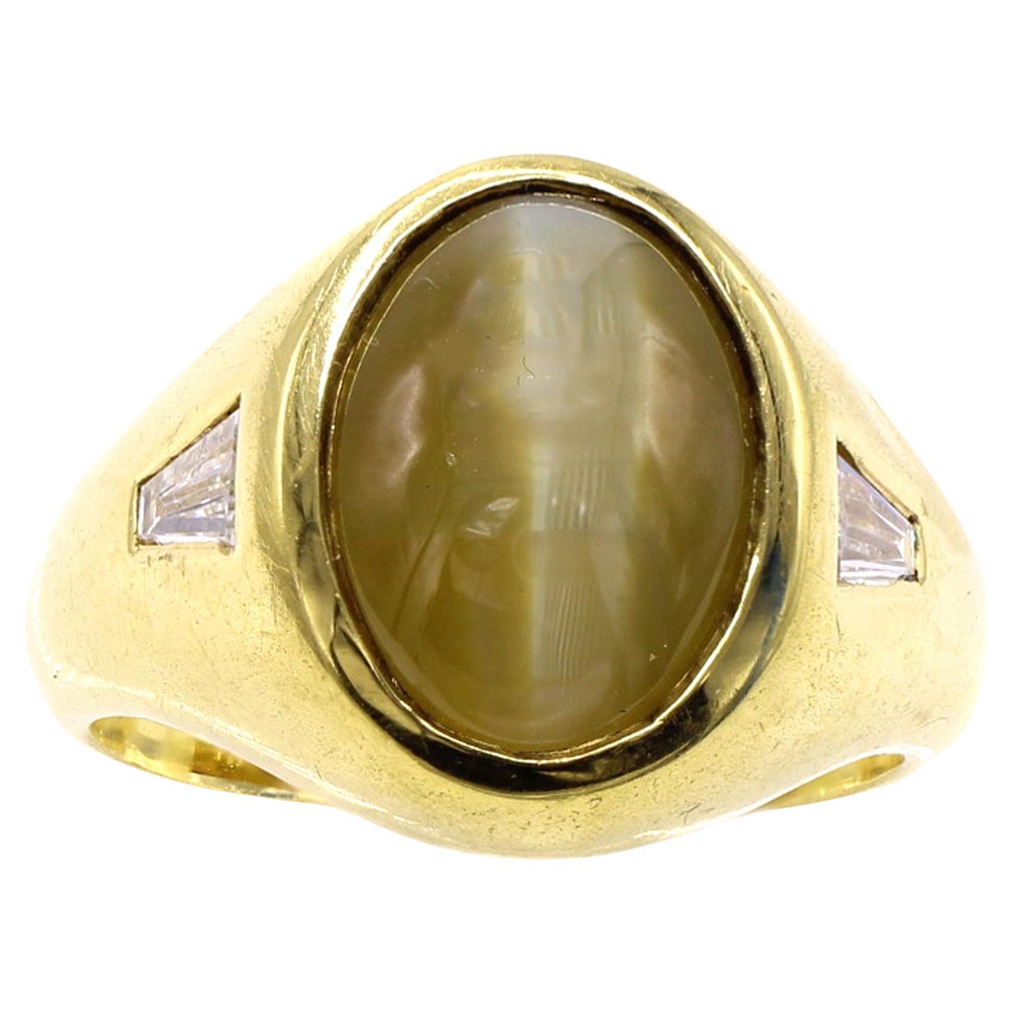 Chrysoberyl Cat's Eye 18 Karat Yellow Gold Ring For Sale