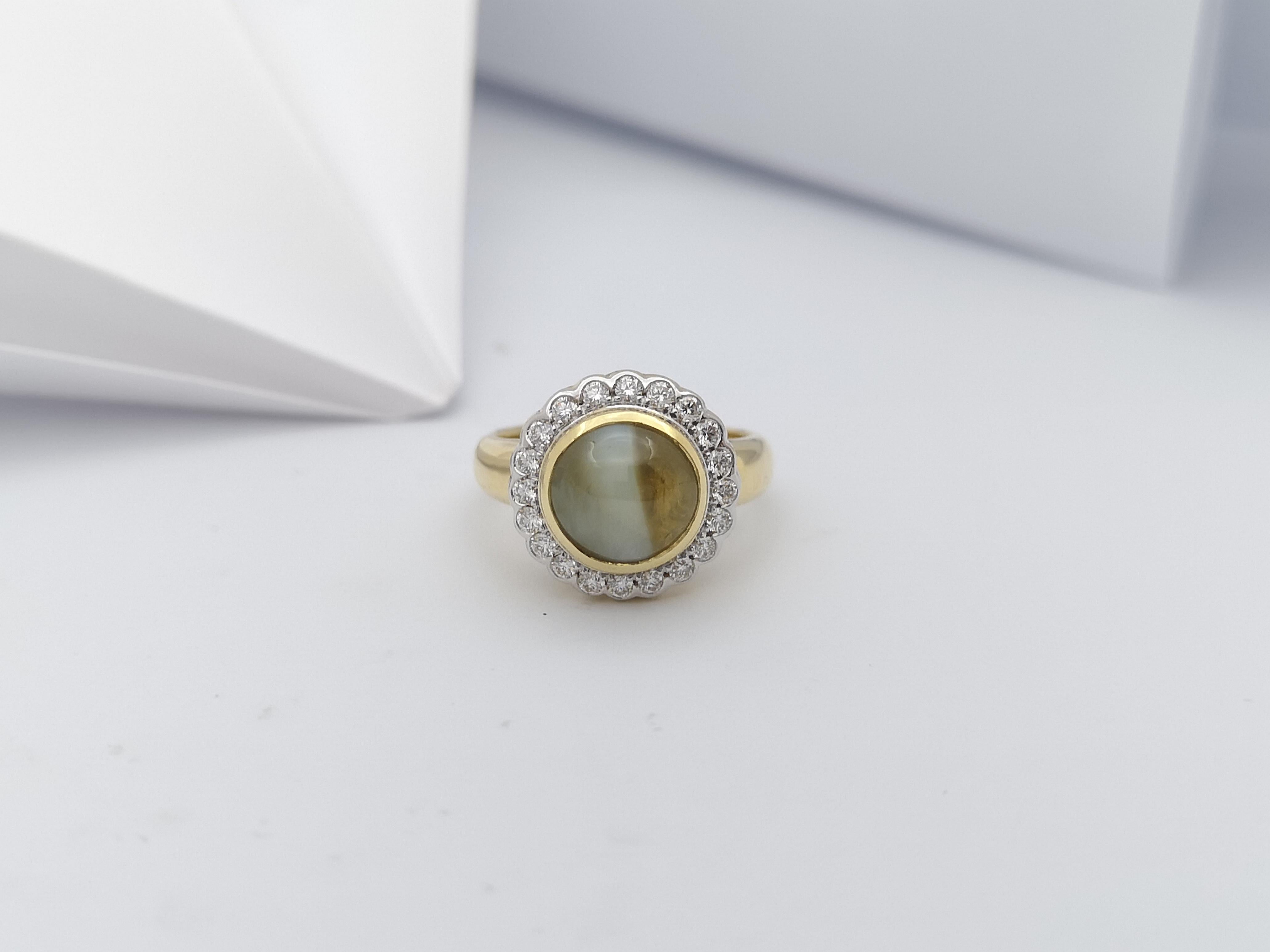 Chrysoberyl Cat's Eye with Diamond Ring Set in 18 Karat Gold For Sale 3