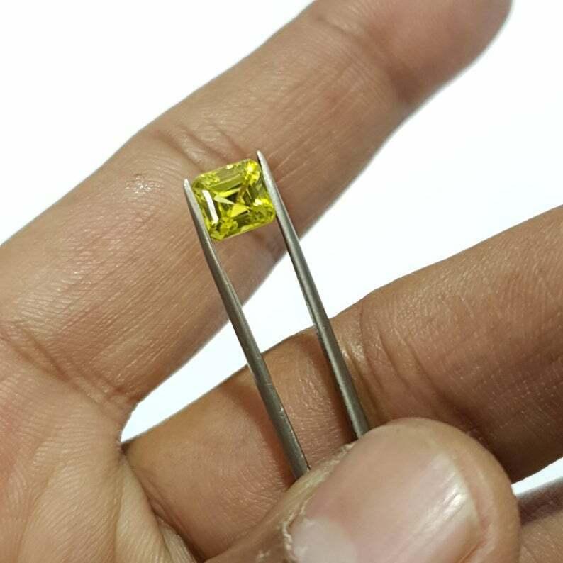 Chrysoberyl Cut Stone IGI Certified Natural Chrysoberyl Octagon Shape In New Condition For Sale In Chicago, IL