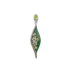 Crisolita Diamante Cuarzo Tsavorita Elegante Colgante de Moda para Ella Oro de 14K