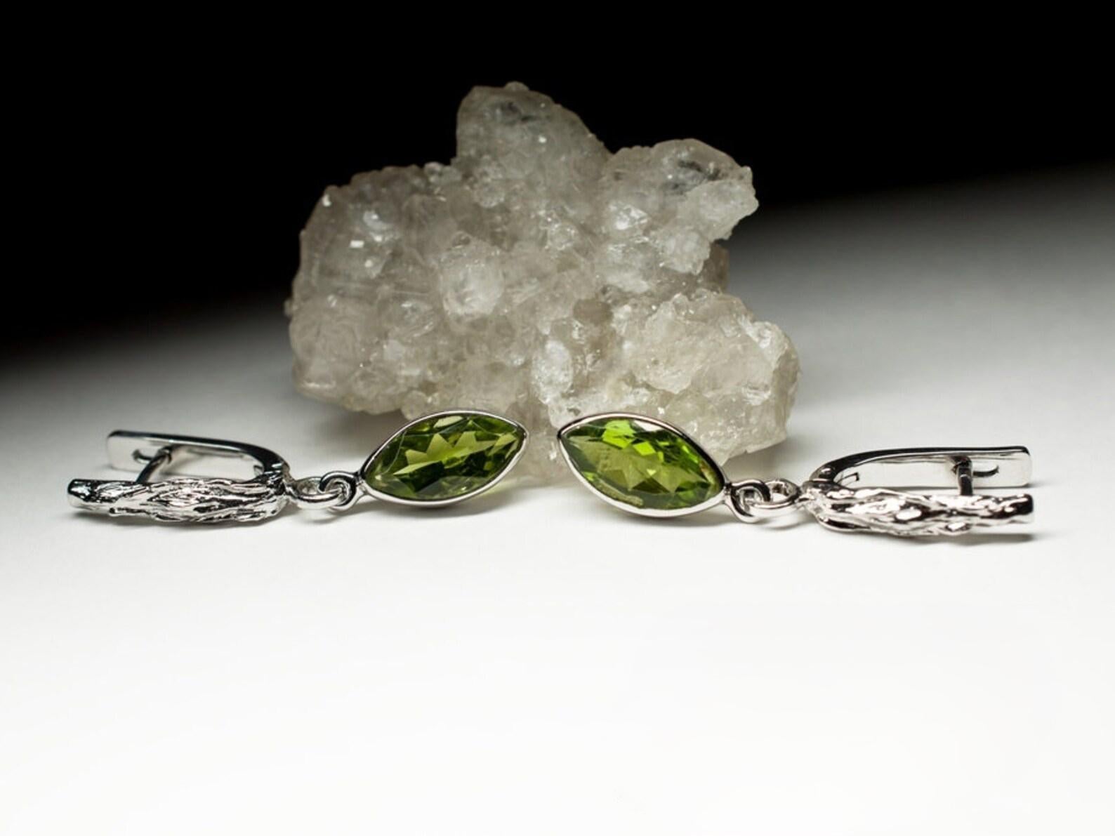 Chrysolite Silver Earrings Marquise Peridot Olive Green Leaf Gemstone For Sale 4