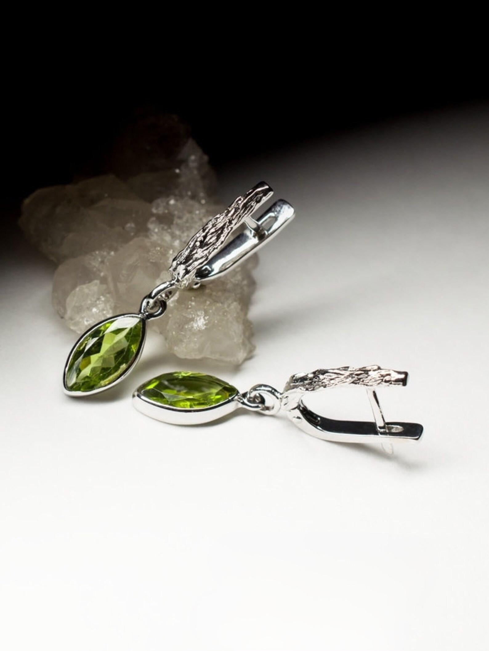 Marquise Cut Chrysolite Silver Earrings Marquise Peridot Olive Green Leaf Gemstone For Sale