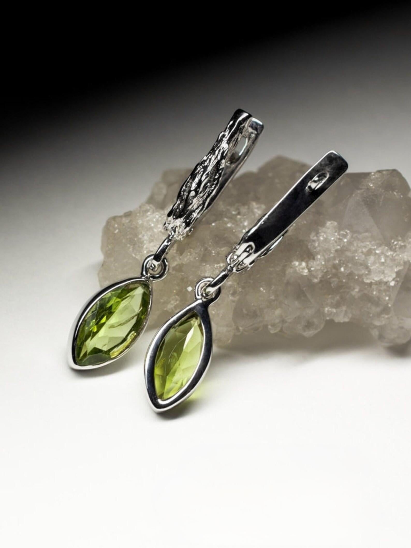 Chrysolite Silver Earrings Marquise Peridot Olive Green Leaf Gemstone For Sale 2