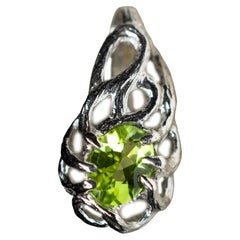 Pendentif en argent avec péridot vert poire Vonnie Gem Kristen Stewart Style