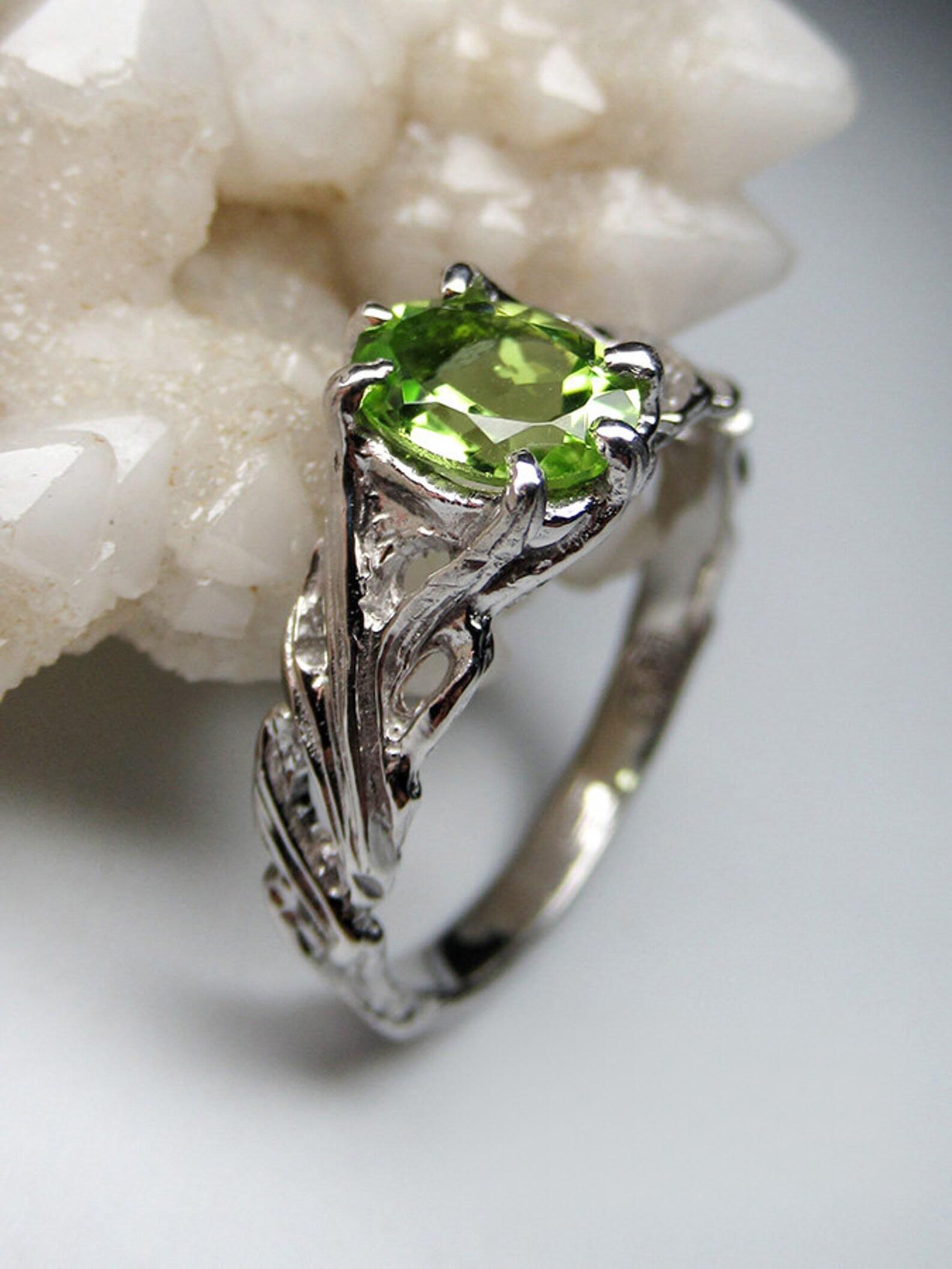 Chrysolite Silver Ring Pear Green Color Classic Oval Peridot Gemstone Gift For Sale 4