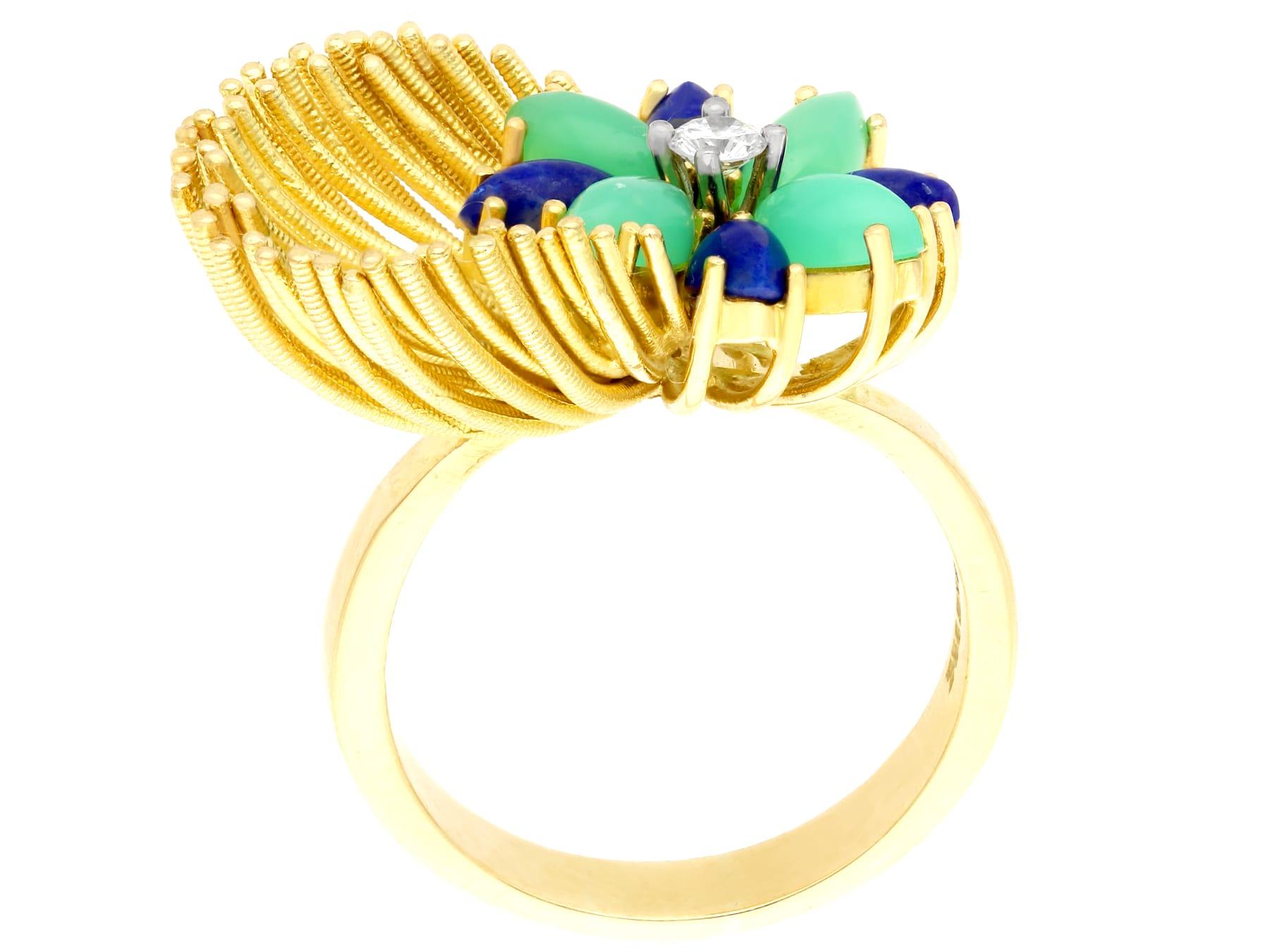 Chrysoprase and Sodalite Diamond and Yellow Gold Cocktail Ring In Excellent Condition For Sale In Jesmond, Newcastle Upon Tyne