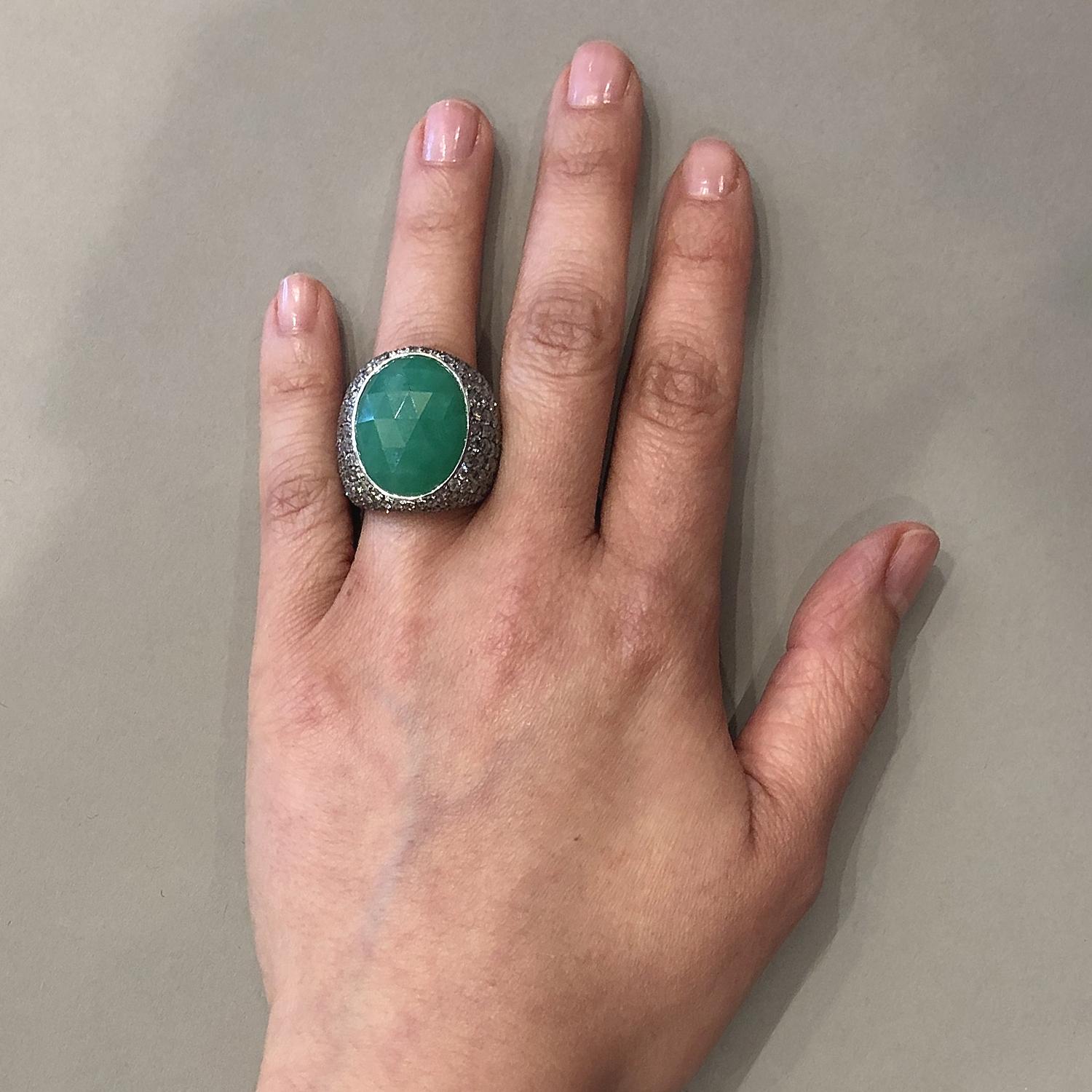 Chrysoprase Diamond Gold Cocktail Ring In New Condition For Sale In Beverly Hills, CA