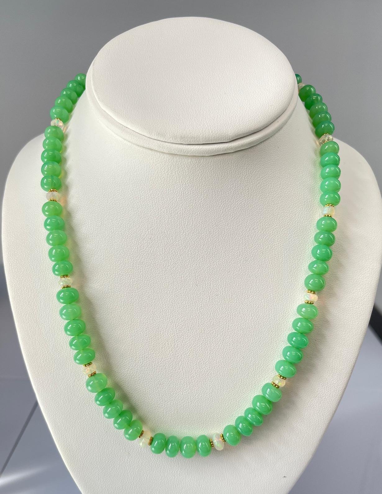 Chrysoprase, Faceted Opal and Yellow Gold Beaded Necklace, 19.25 Inches In New Condition For Sale In Los Angeles, CA