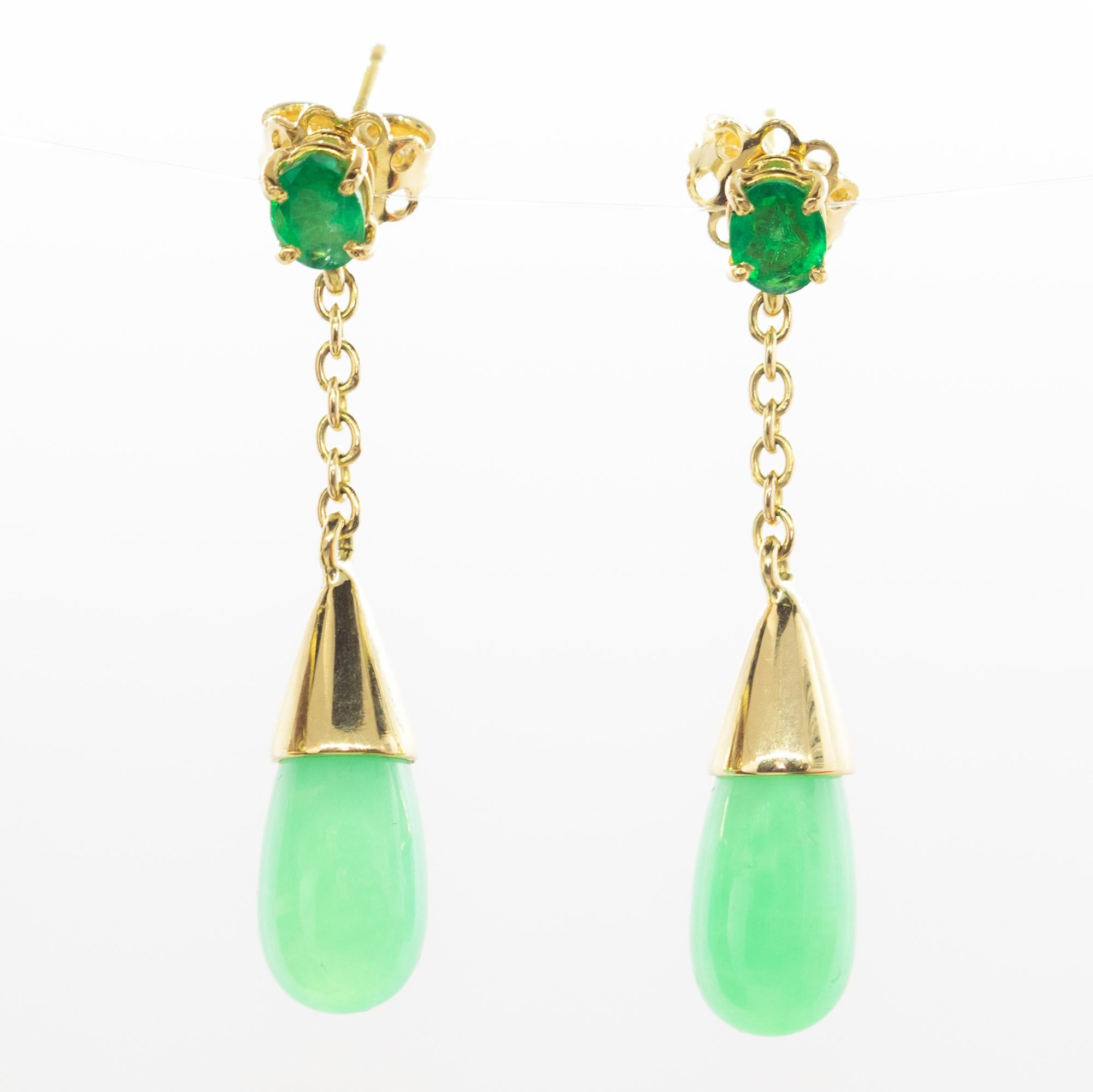 Chrysoprase Natürlicher Smaragd 18 Karat Gold Birnentropfen-Ohrhänger Cocktail-Ohrringe im Zustand „Neu“ im Angebot in Milano, IT