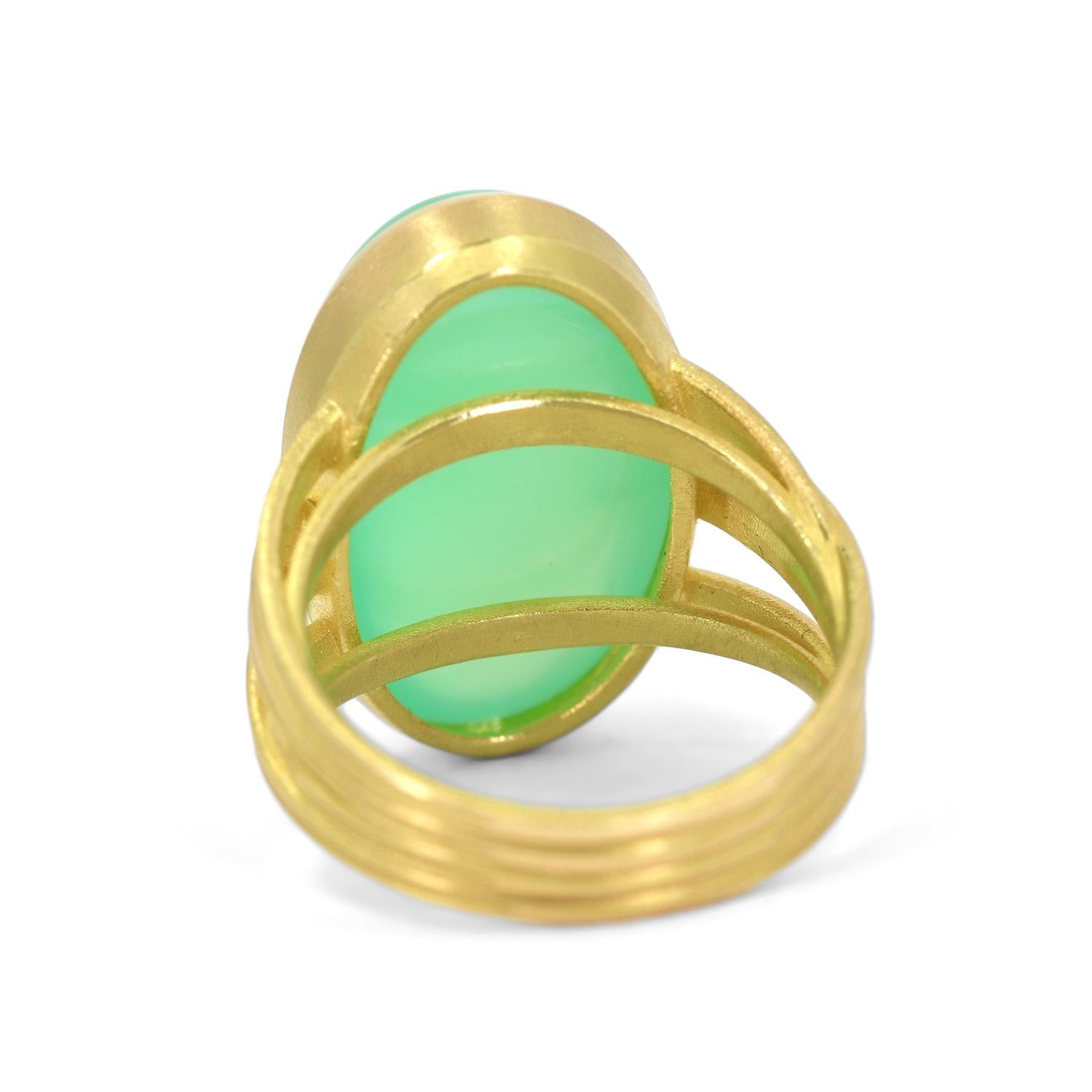 Artisan Chrysoprase Oval Cabochon One of a Kind Gold Ribbon Ring, Barbara Heinrich 2024 For Sale