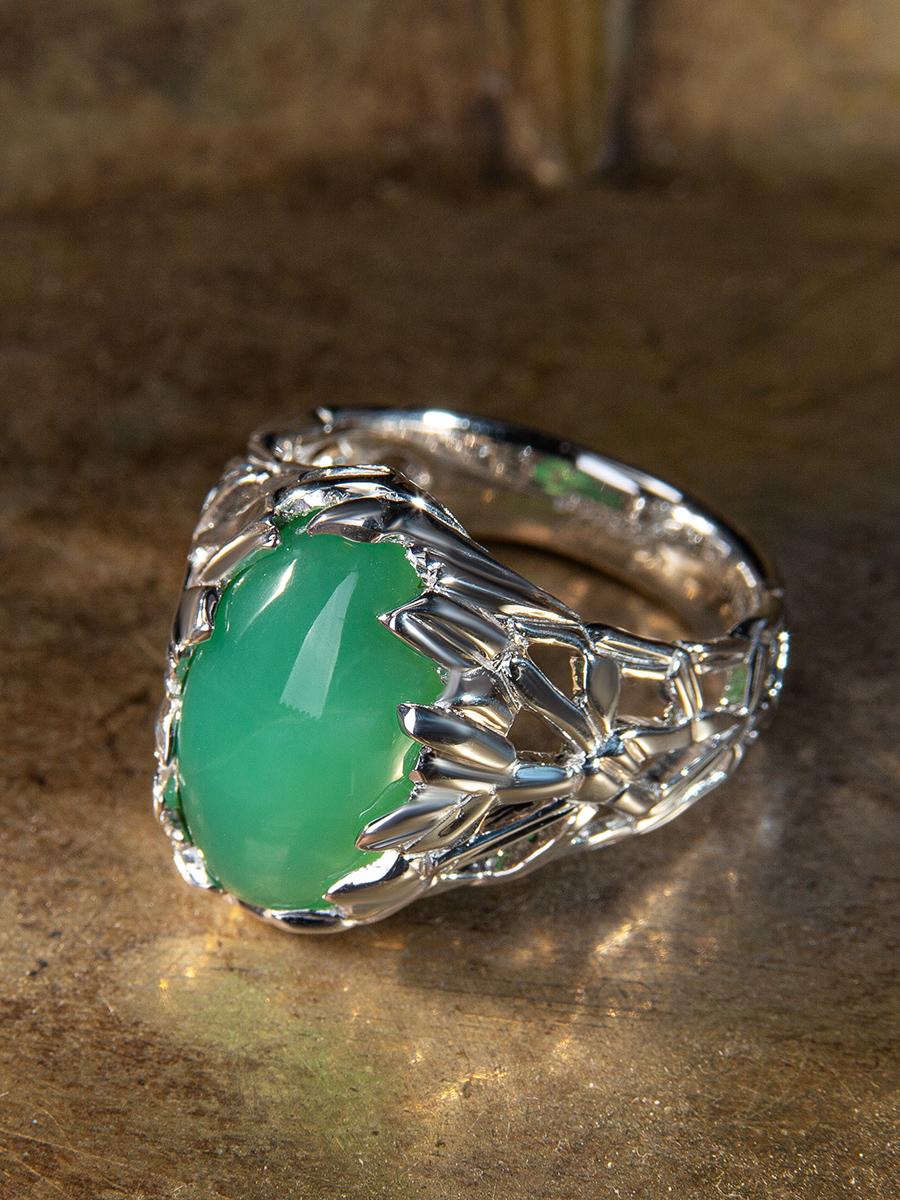 Chrysoprase Ring Unisex Green Oval Cabochon Natural Stone For Sale 3