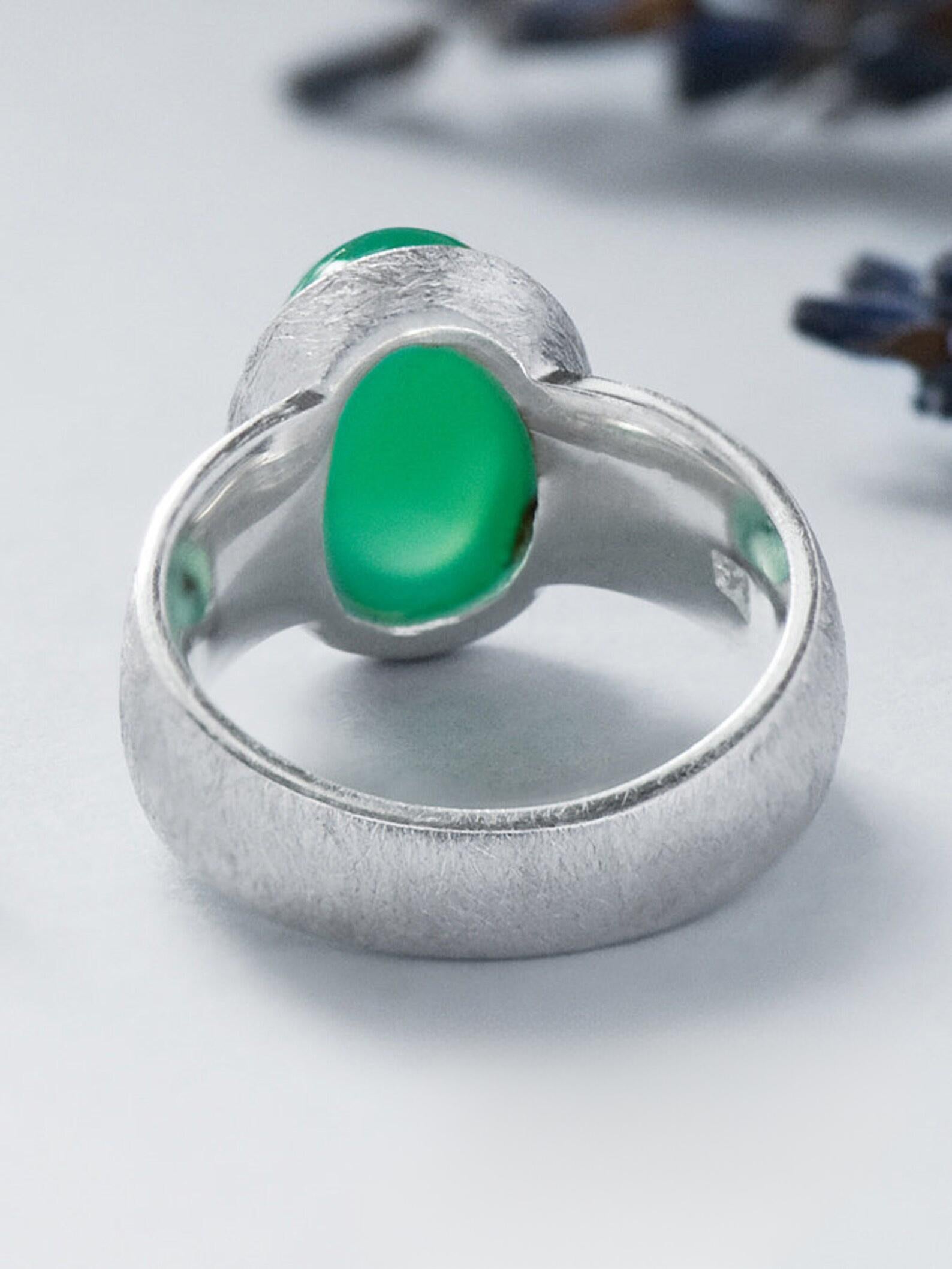 da uomo o donna Crisoprasio Anello d'argento graffiato Gemma traslucida e luminosa di colore verde neon in vendita