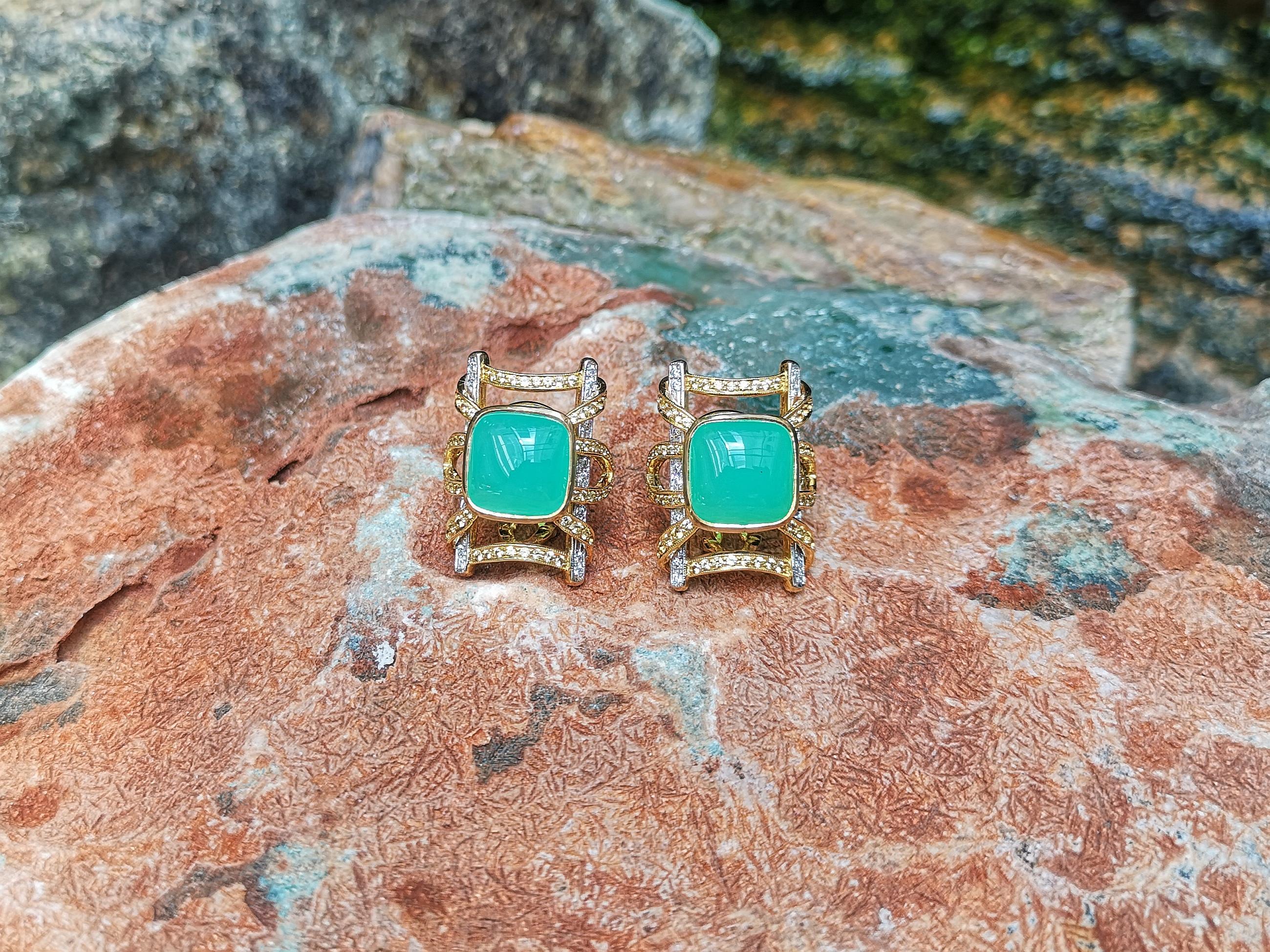 Contemporary Chrysoprase, Yellow Sapphire and Diamond Earrings in 18K Gold For Sale