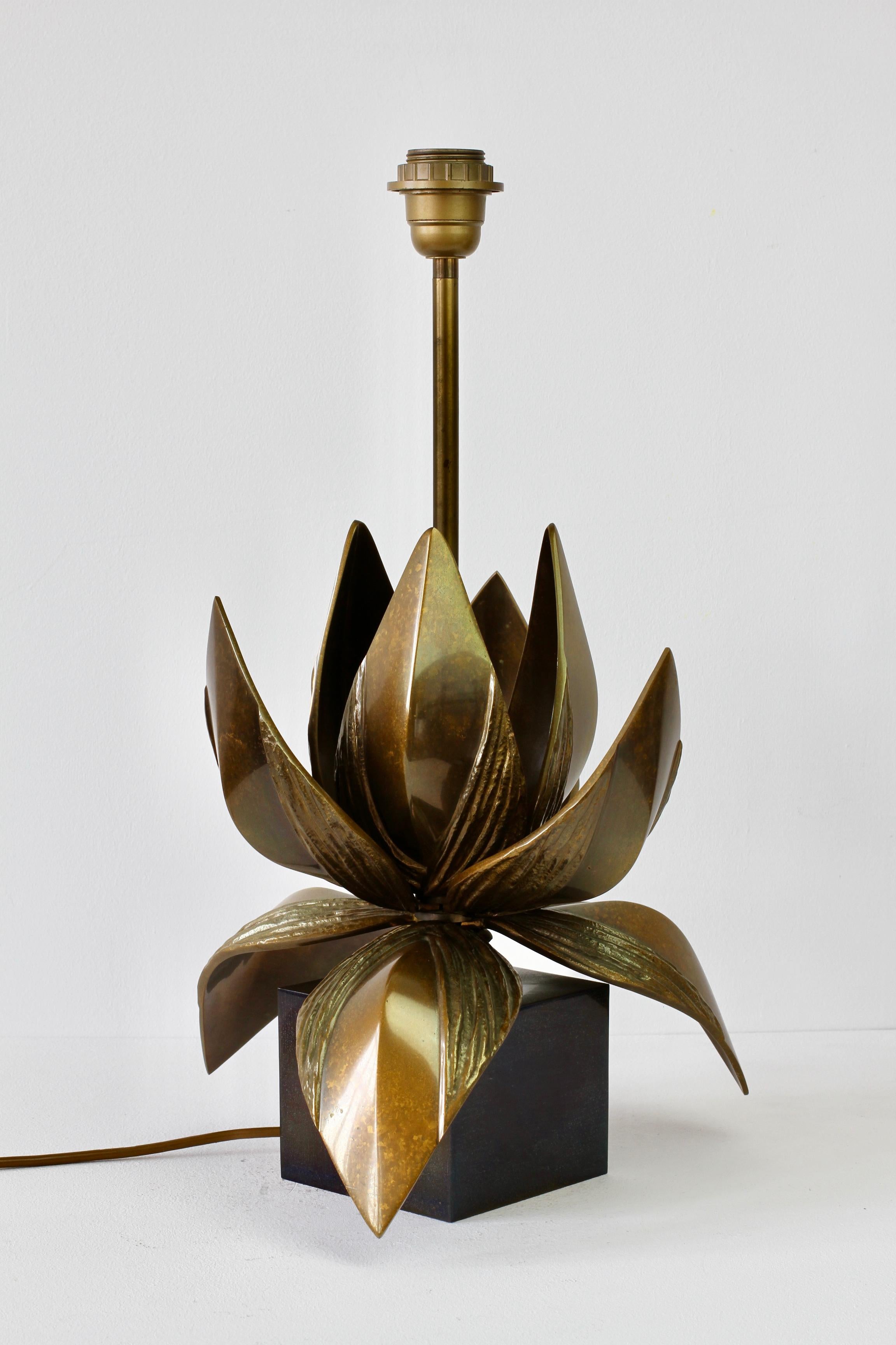 Große Tischlampe „Orphee“ aus Messingbronze von Chrystiane Charles für Maison Charles im Angebot 9
