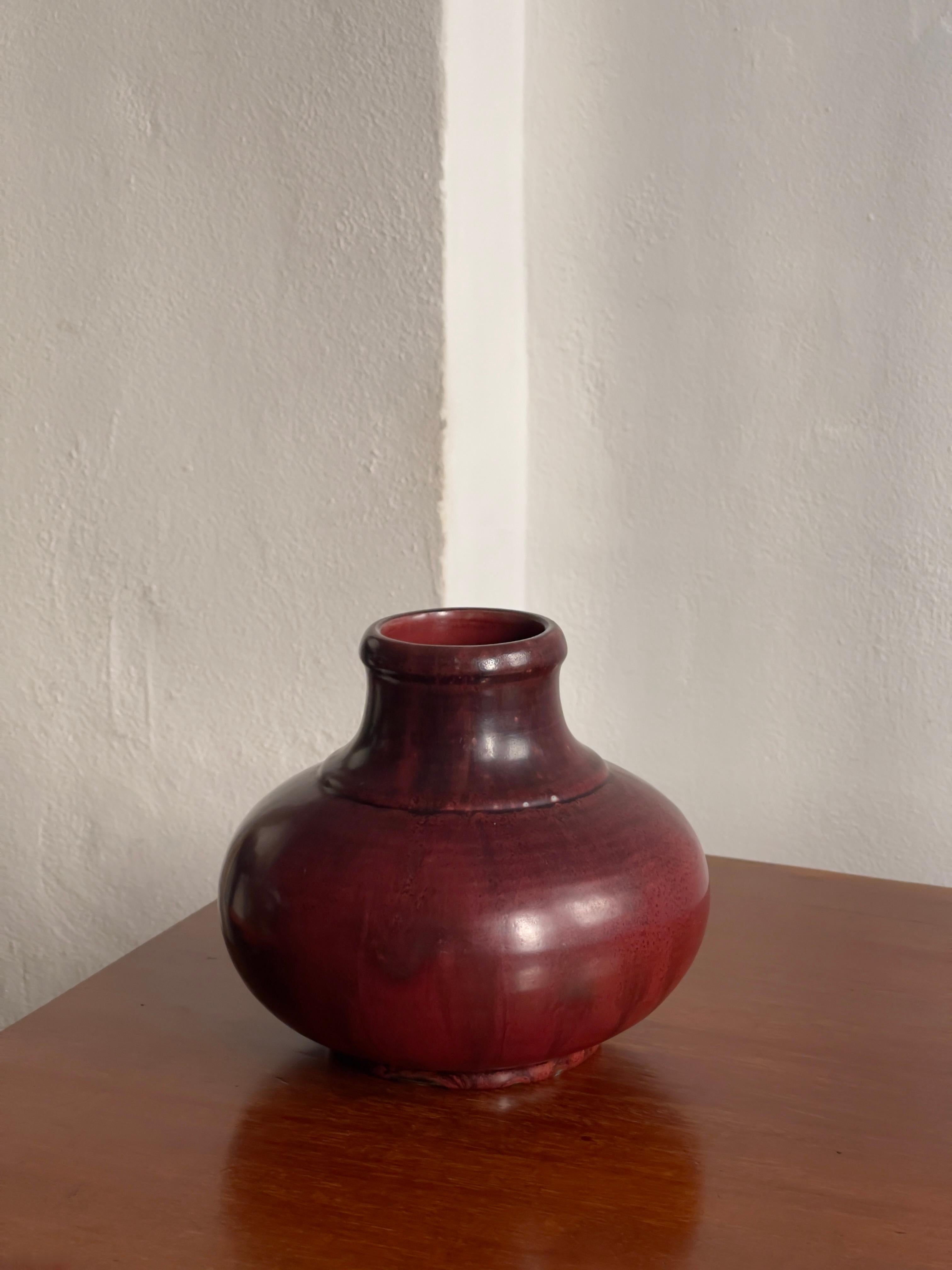 1935 Oxblood Red Vase by Ceramicist Carl Halier for Royal Copenhagen For Sale 2