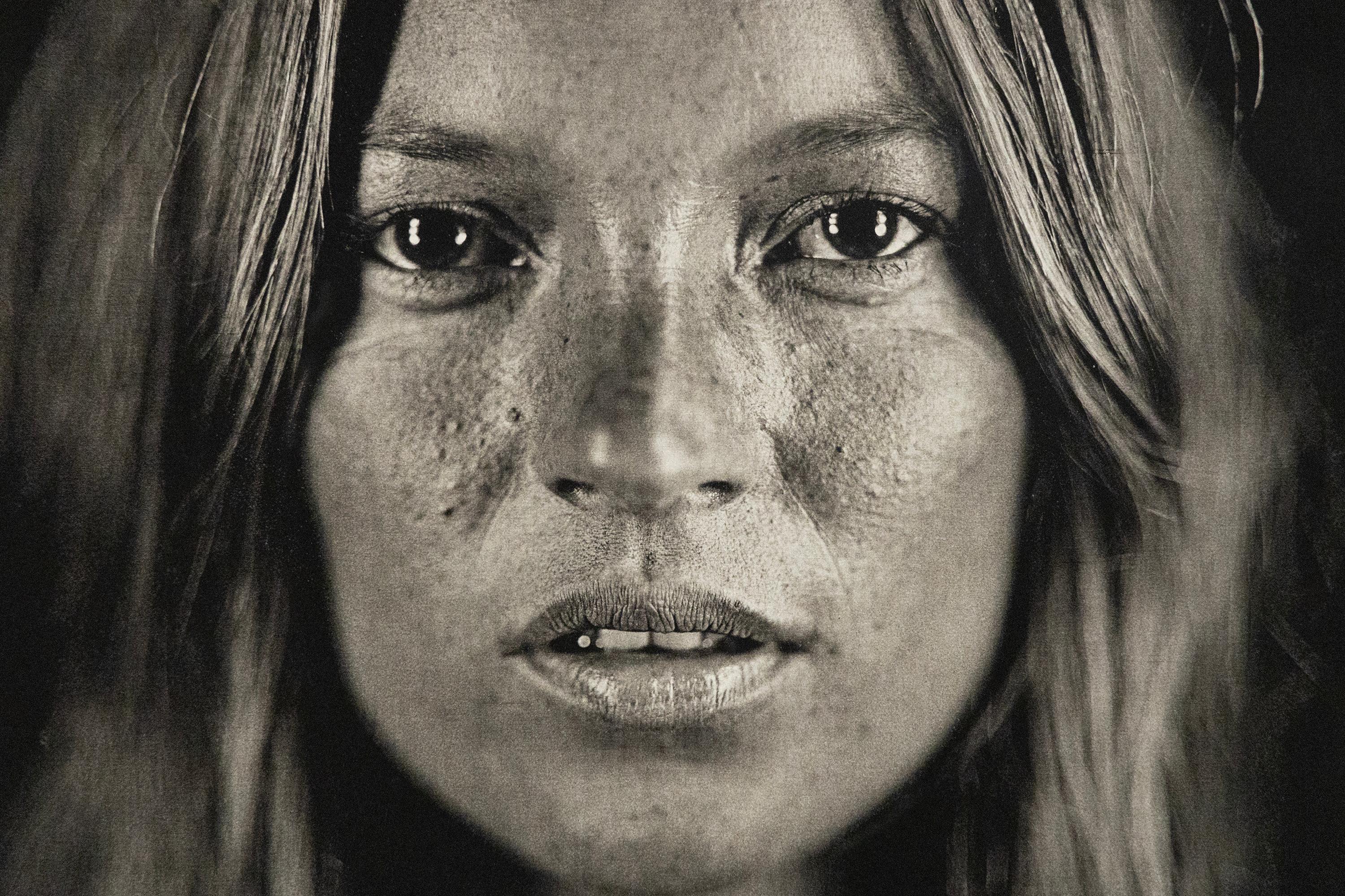 Kate (#16) - Contemporary Print by Chuck Close