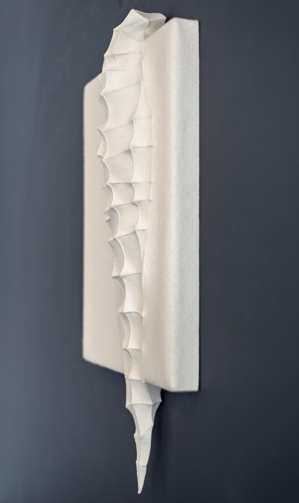 Mutation 7 - small, white, geometrical, 3D, felt, fabric, biomorphic, wall art - Sculpture by Chung-Im Kim