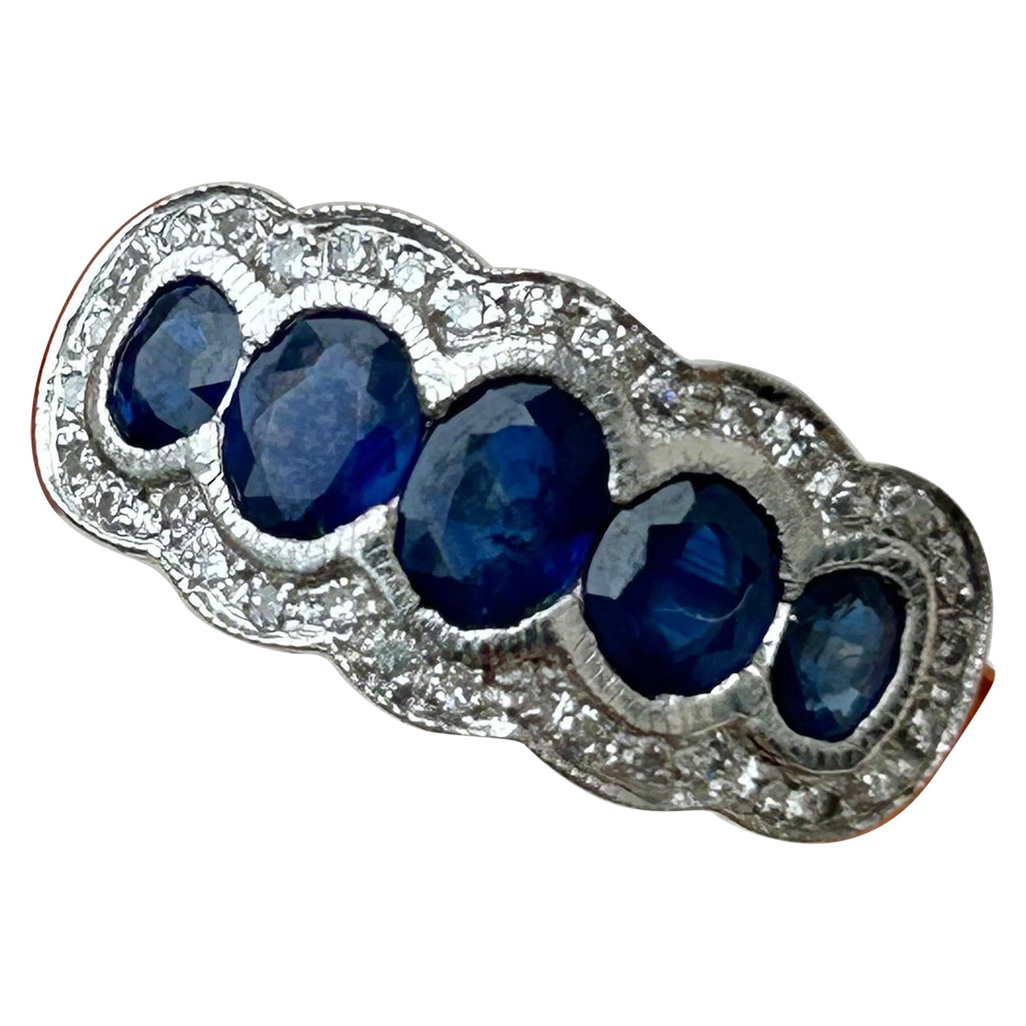 Chunky Ring aus 18 Karat Gelbgold mit 5 Steinen, Saphir und Diamant