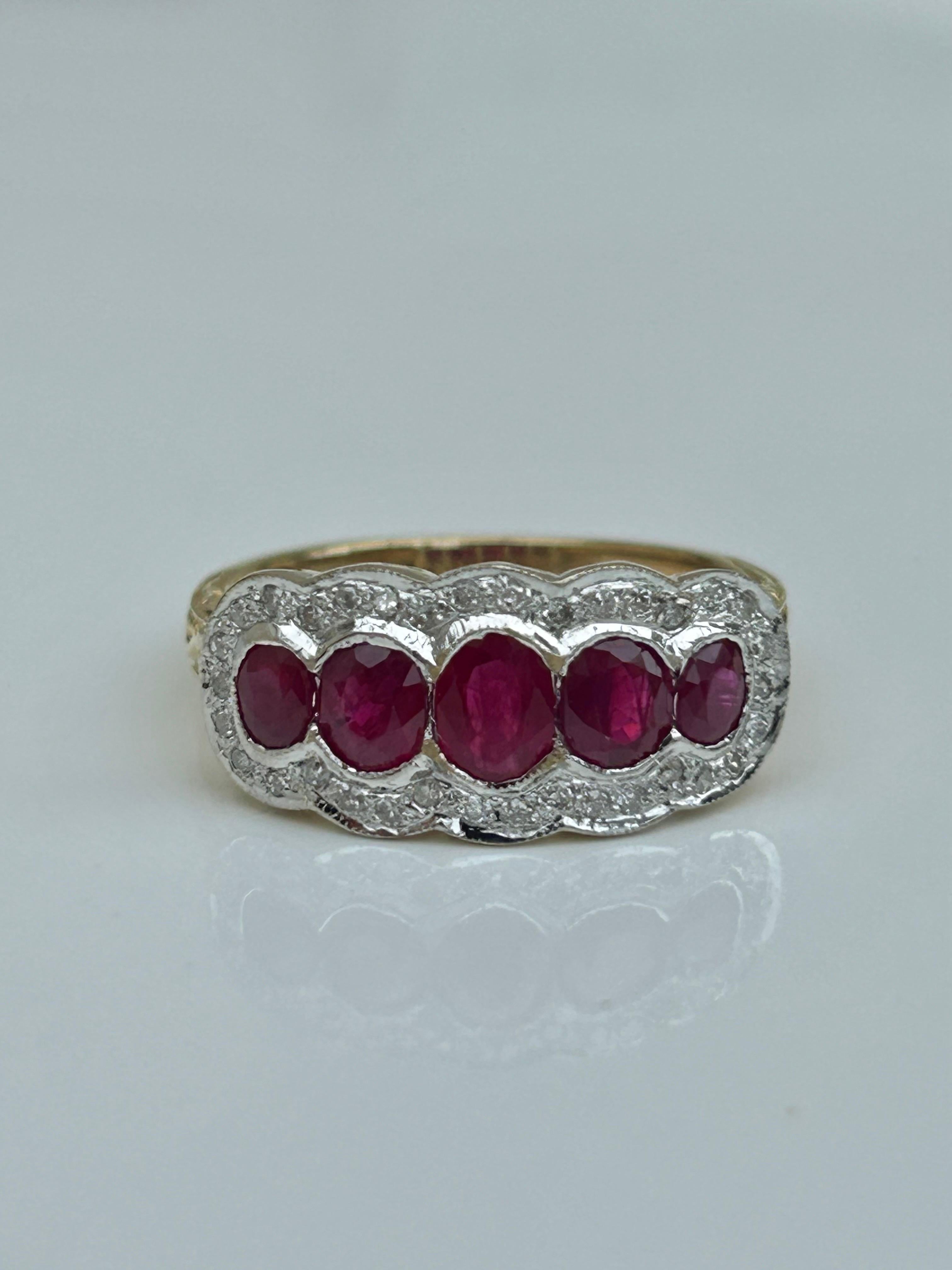 Round Cut Chunky 18 Carat Yellow Gold Ruby and Diamond 5 Stone Ring For Sale