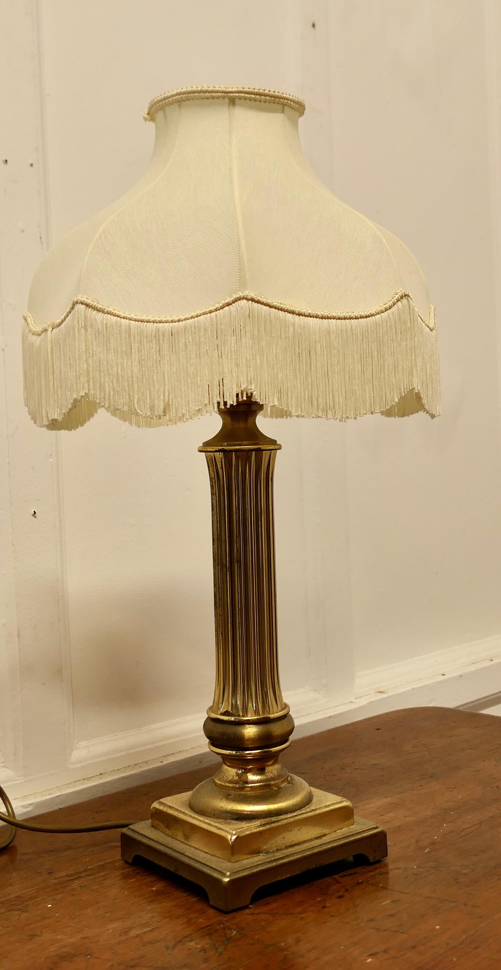 Chunky Brass Corinthian Column Table Lamp with Shade     In Good Condition For Sale In Chillerton, Isle of Wight