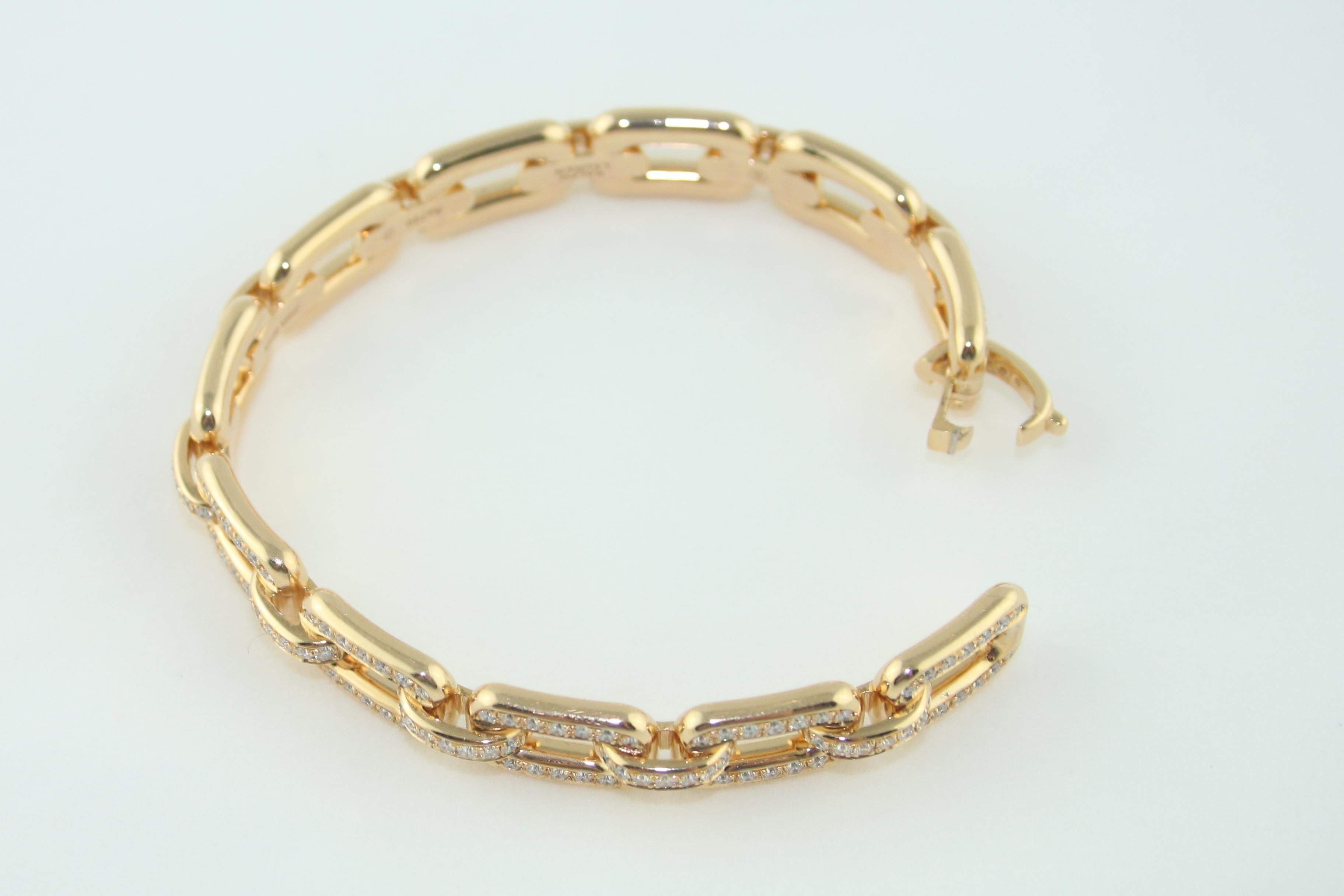 Taille ronde Chunky Chain Collection By Ralph Lauren Pavé de diamants Bracelet en chaîne en or 18K en vente