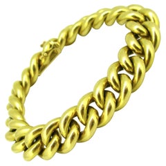 Chunky Curb Links 18kt Yellow Gold Bracelet, circa 1940 Chunky Curb Links 18kt Yellow Gold Bracelet, circa 1940