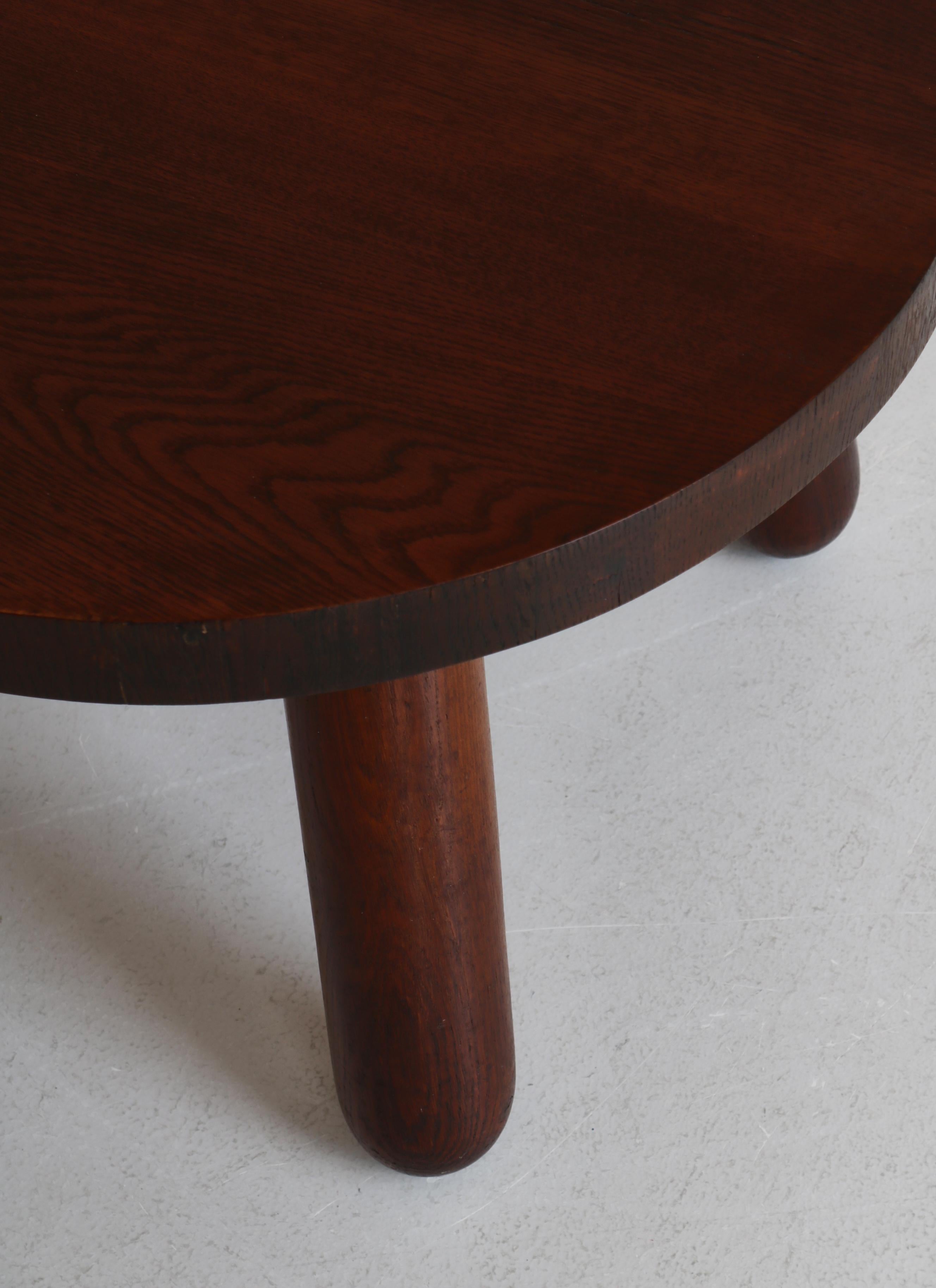 Chunky Danish Modern Side Table in Stained Oak by Otto Færge, Denmark, 1940s For Sale 9