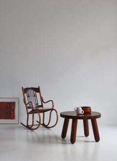 Mesa auxiliar danesa de roble teñido, Otto Færge, Dinamarca, años 40