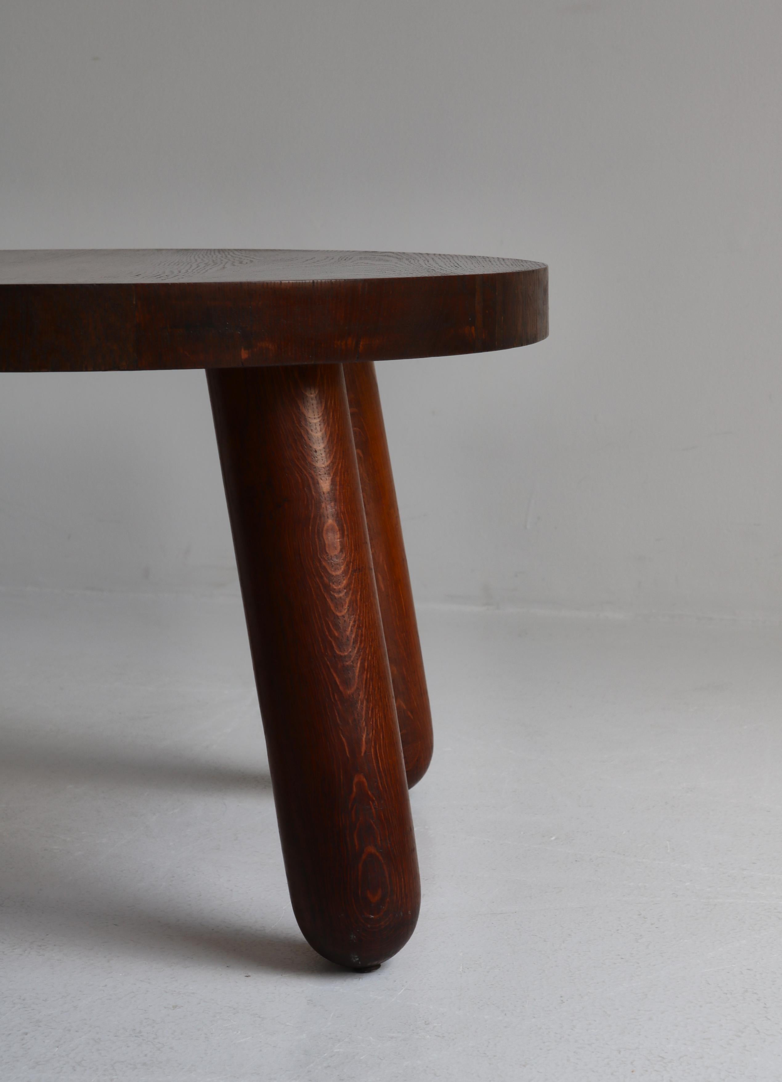 Mid-20th Century Chunky Danish Modern Side Table in Stained Oak by Otto Færge, Denmark, 1940s For Sale