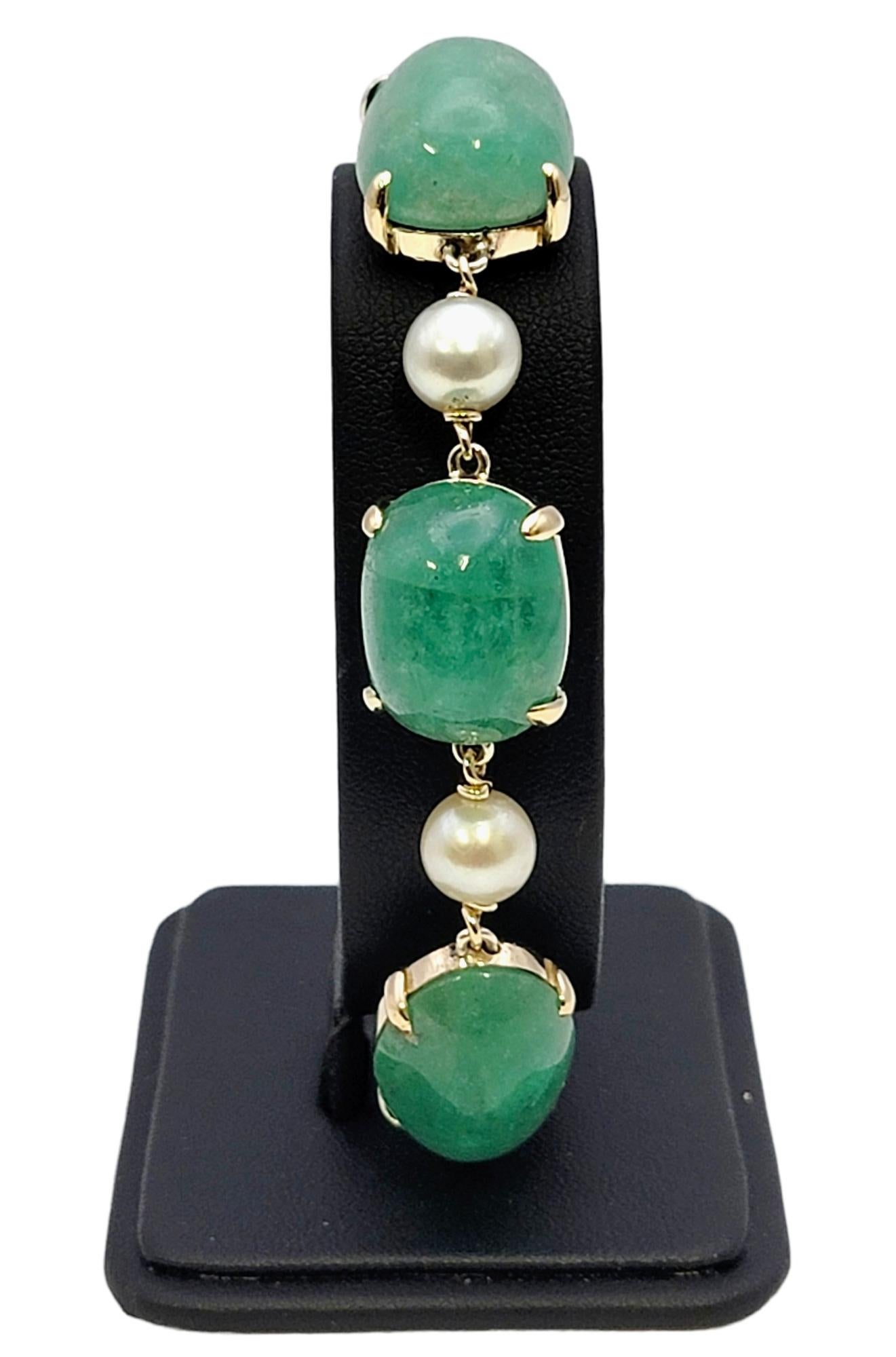 Chunky Emerald Cabochon and Cultured Pearl 14 Karat Yellow Gold Link Bracelet For Sale 7