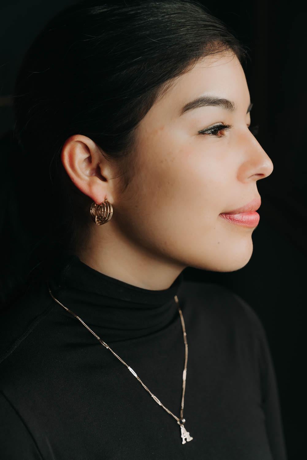 Statement Geometrische Creolen aus 18 Karat Gold, minimalistisch gewebte runde Creolen Damen im Angebot
