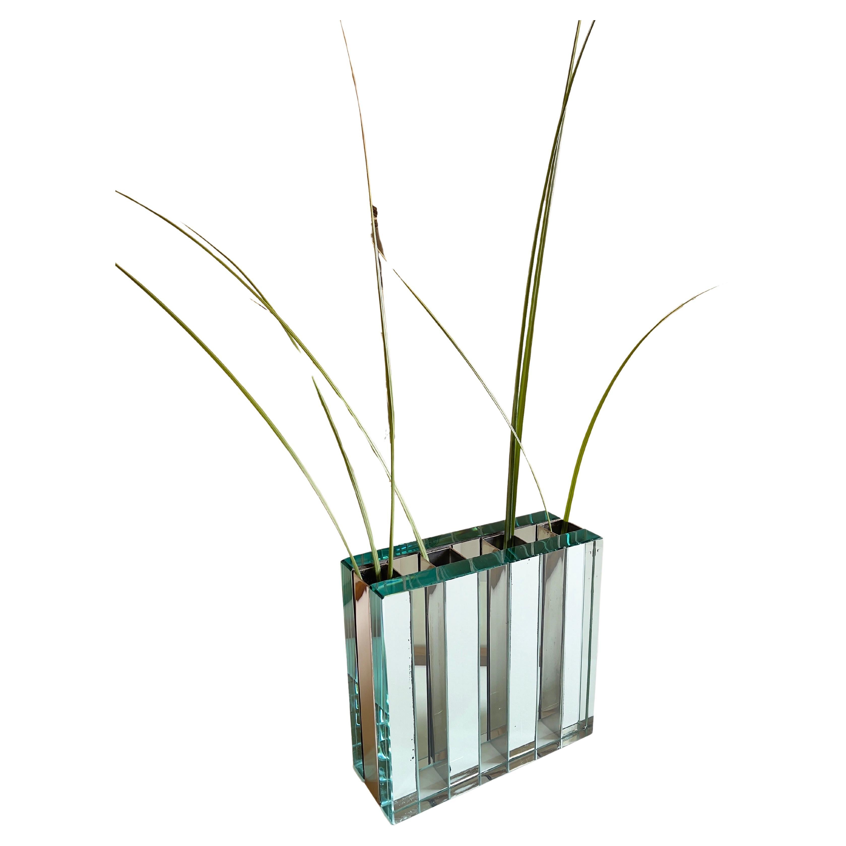 Jarrón grueso de cristal, cromo y espejo en turquesa seg ún Fontana Arte, años 80, Italia en venta