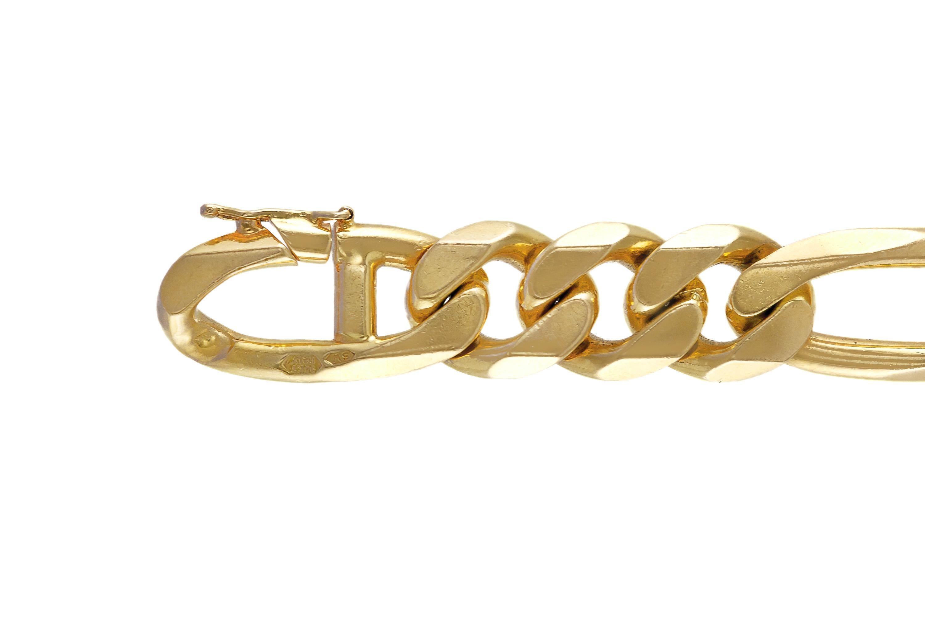 Chunky Gold Figaro Link Bracelet In Good Condition For Sale In New York, NY