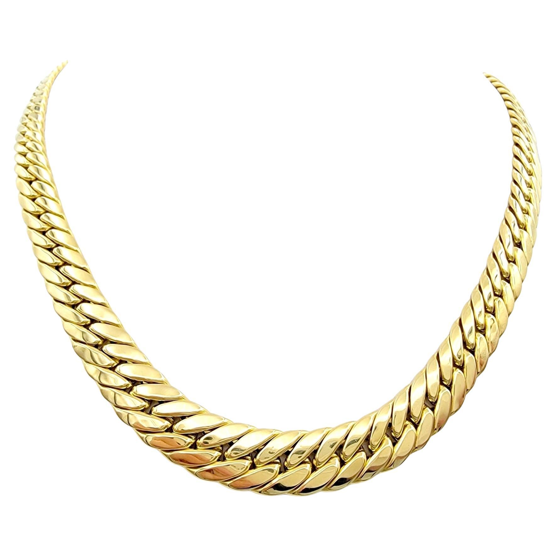 Chunky Graduated Curb Link Chain Necklace in Polished 18 Karat Yellow Gold For Sale