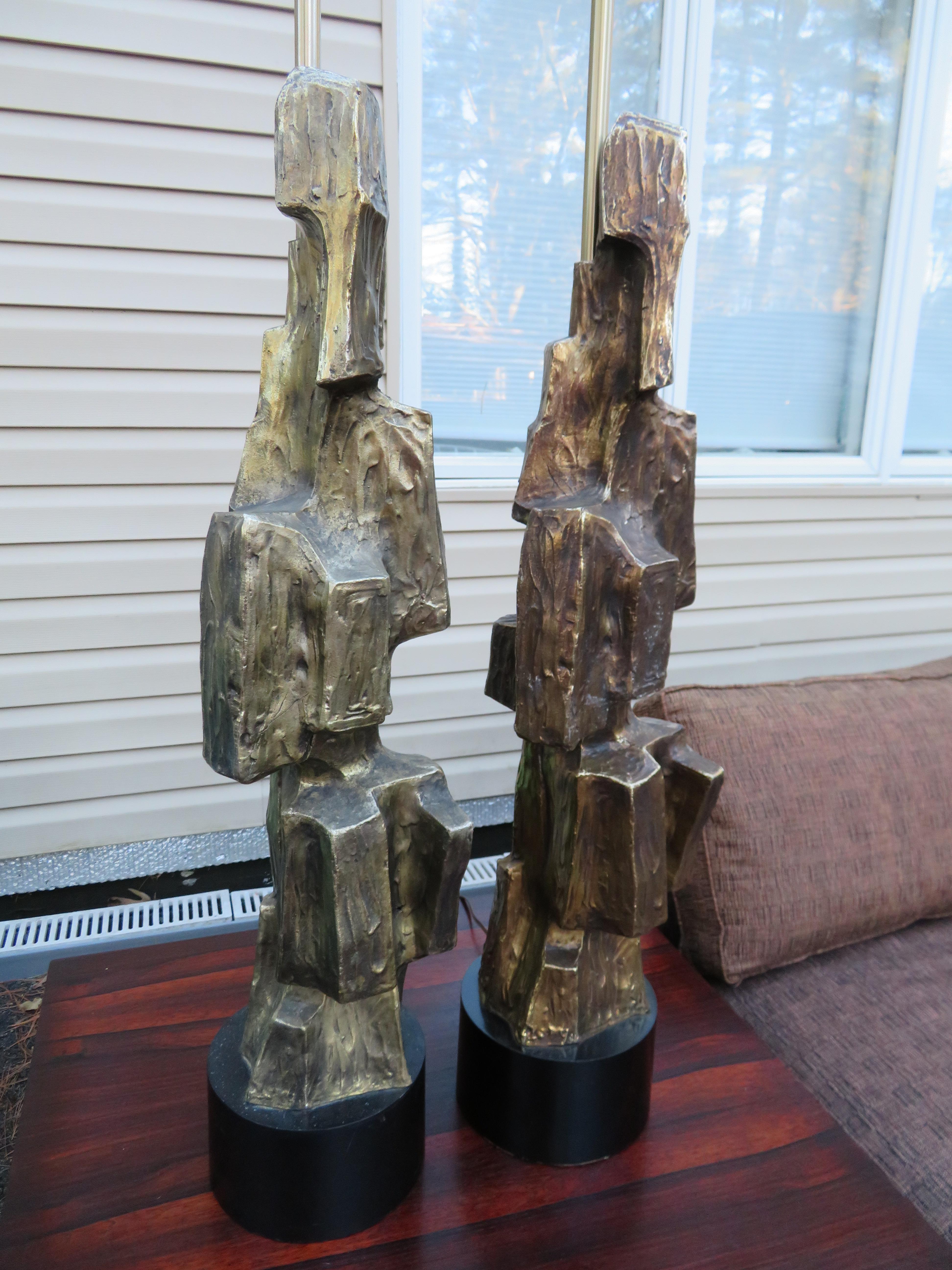 Metal Chunky Large Pair Brutalist Gold Cubist Table Lamps by Richard Barr for Laurel For Sale