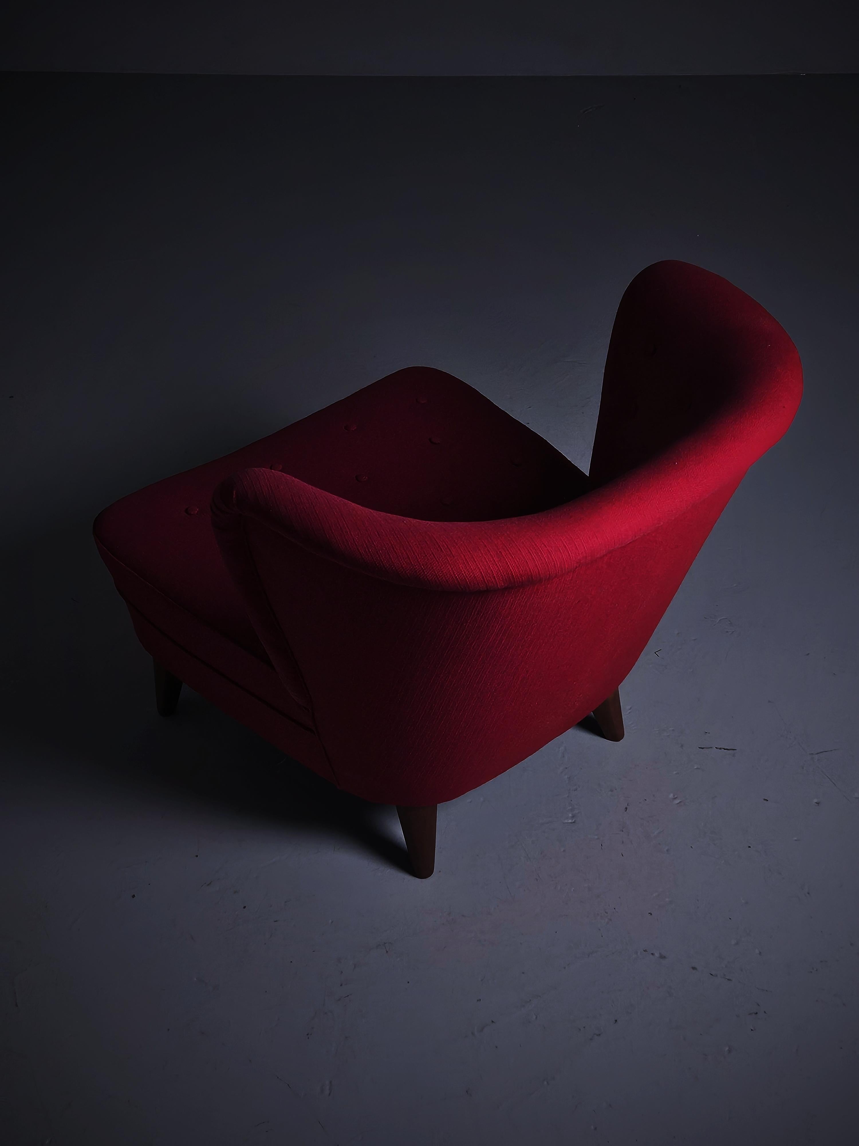 Chunky lounge chair by Gösta Jonsson, Sweden, 1950s In Good Condition For Sale In Eskilstuna, SE