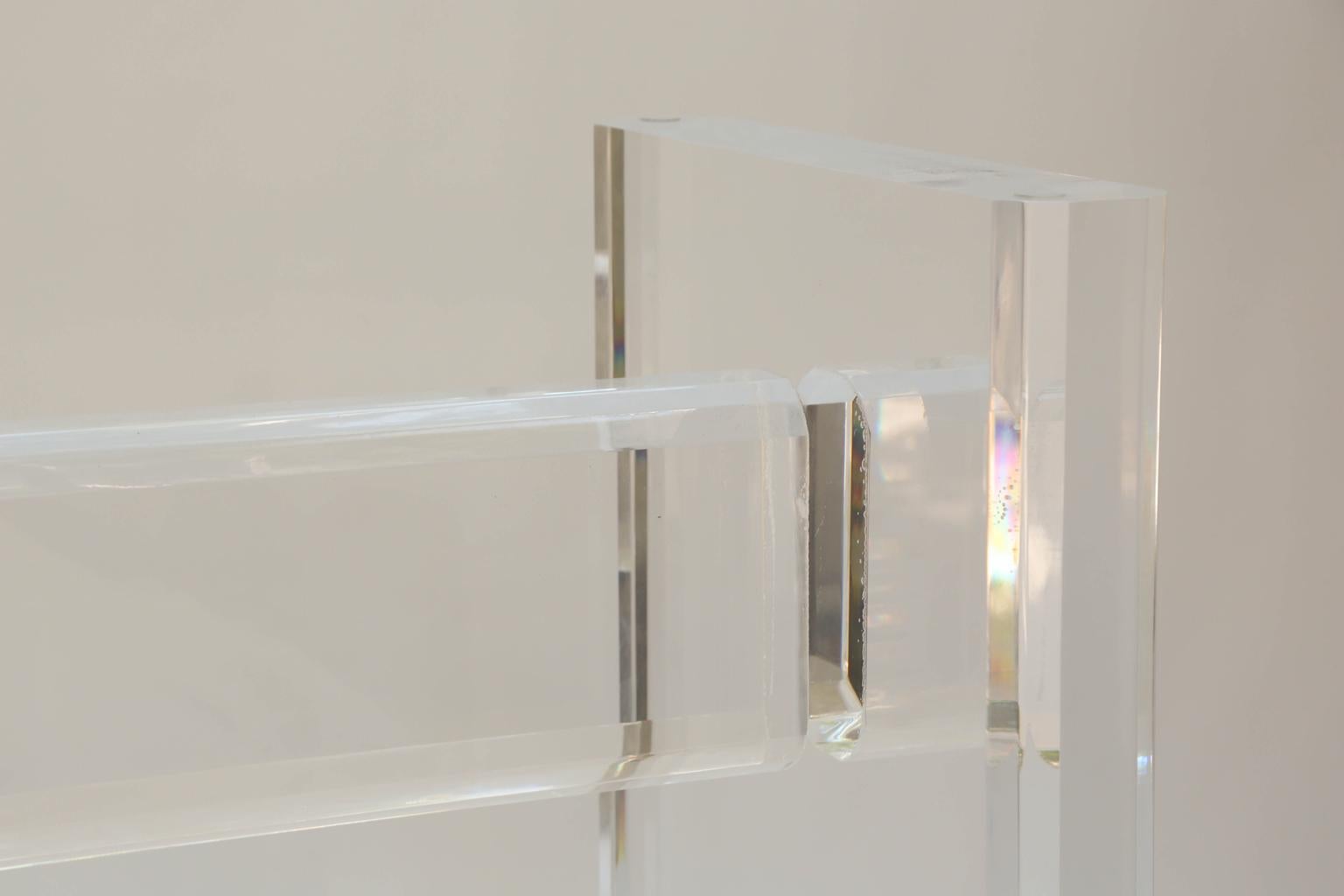 acrylic table base