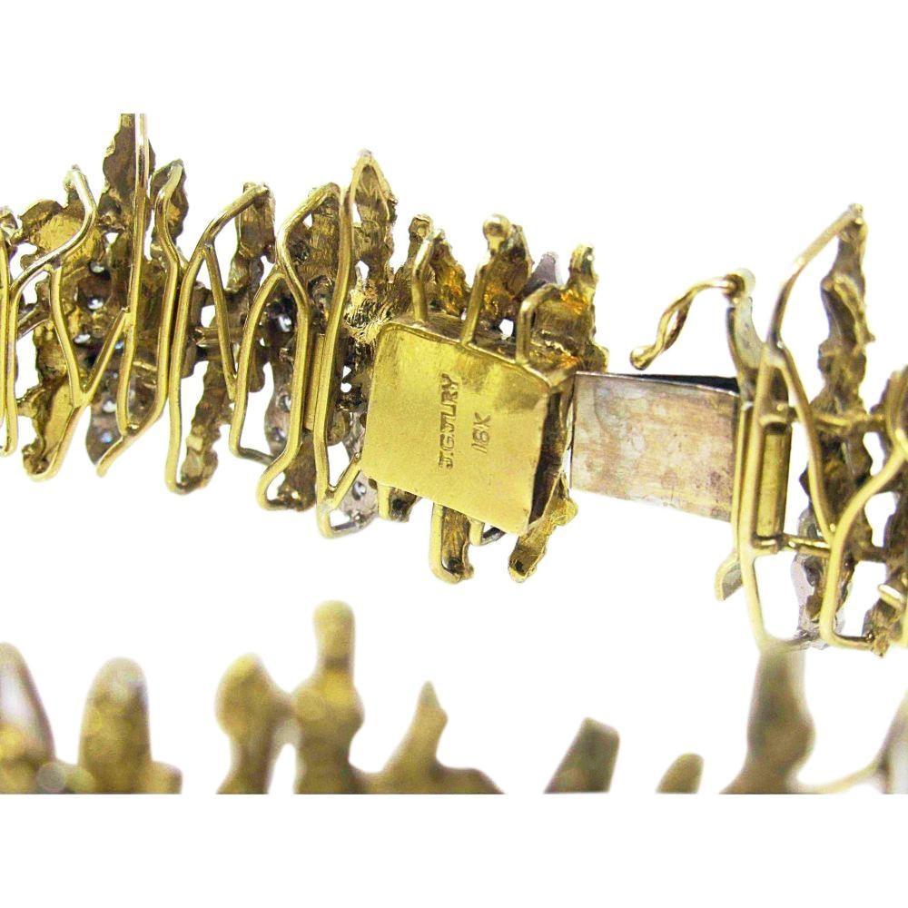 Women's or Men's Chunky Modernist 18 Karat Yellow Gold Modern Diamond Bracelet