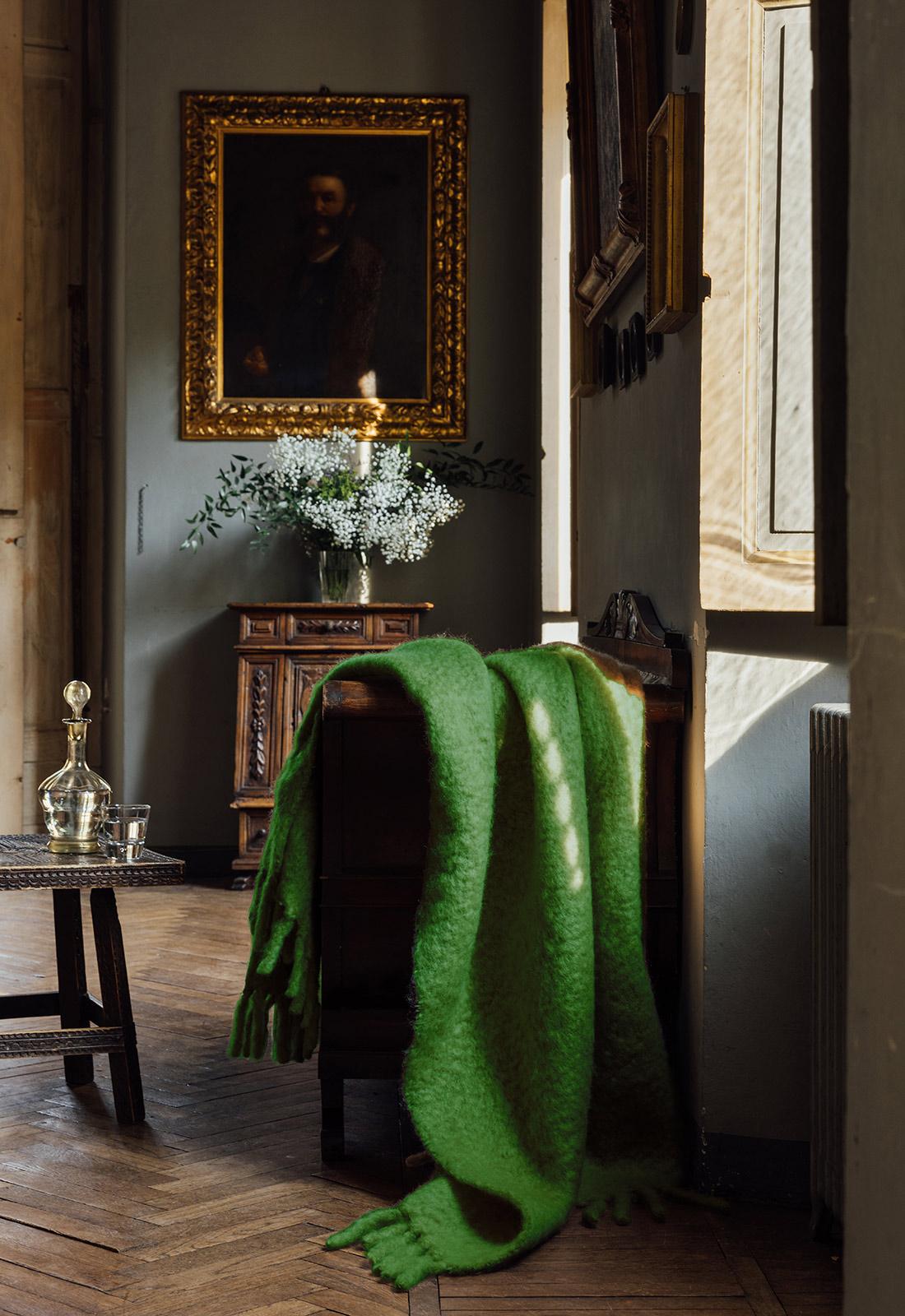 Chunky Mohair Blanket Grass Green 140x200 In New Condition For Sale In Stockholm, SE