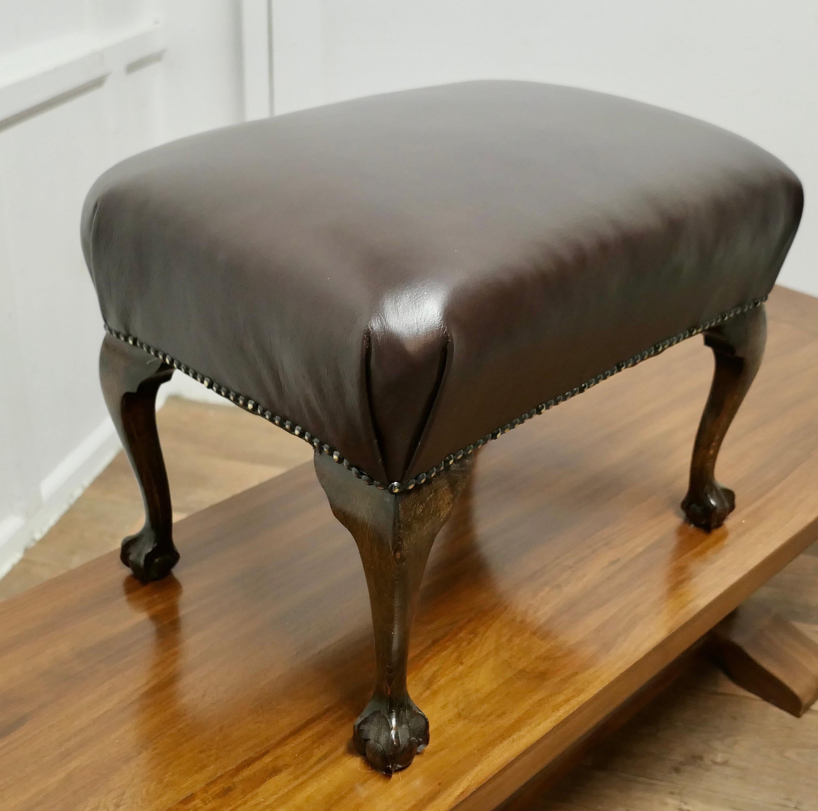 Adam Style Chunky Oak Cabriole Leg Leather Library Stool    This is a good Sturdy Stool  For Sale