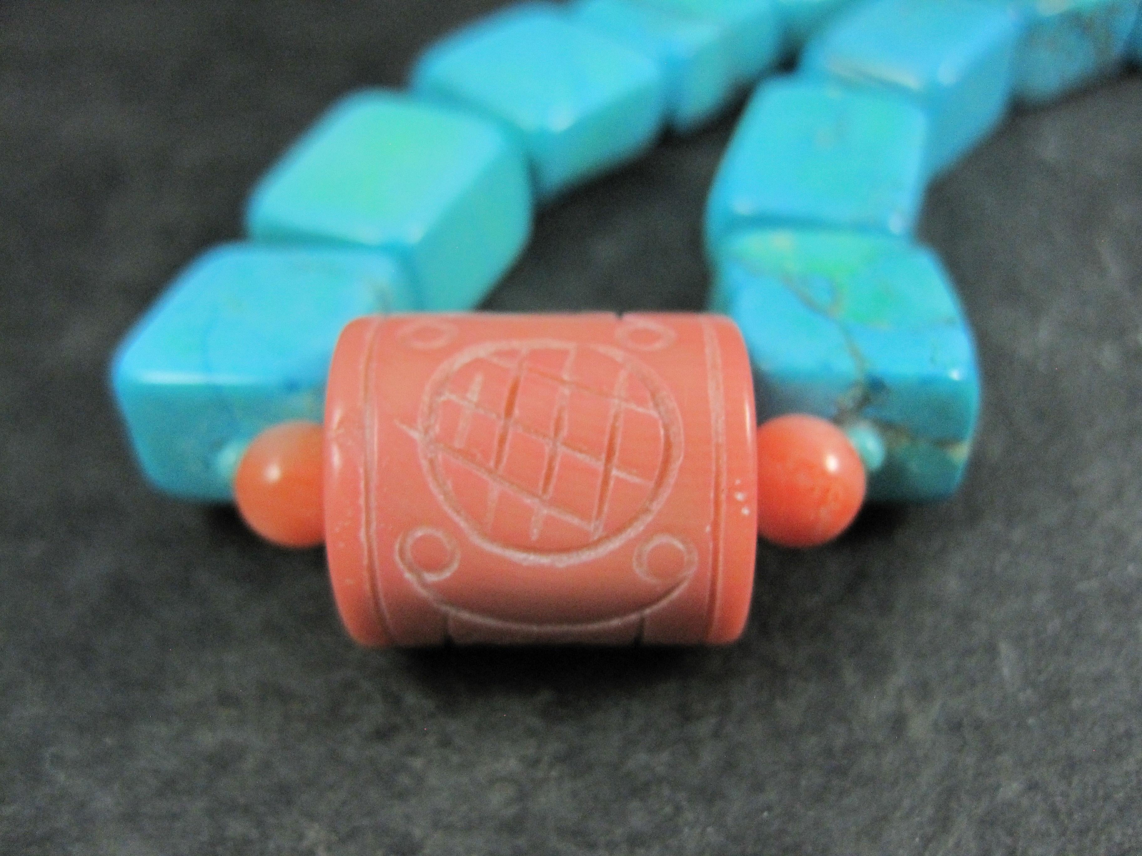 Collier en Turquoise et Corail sculpté du Sud-Ouest en vente 8