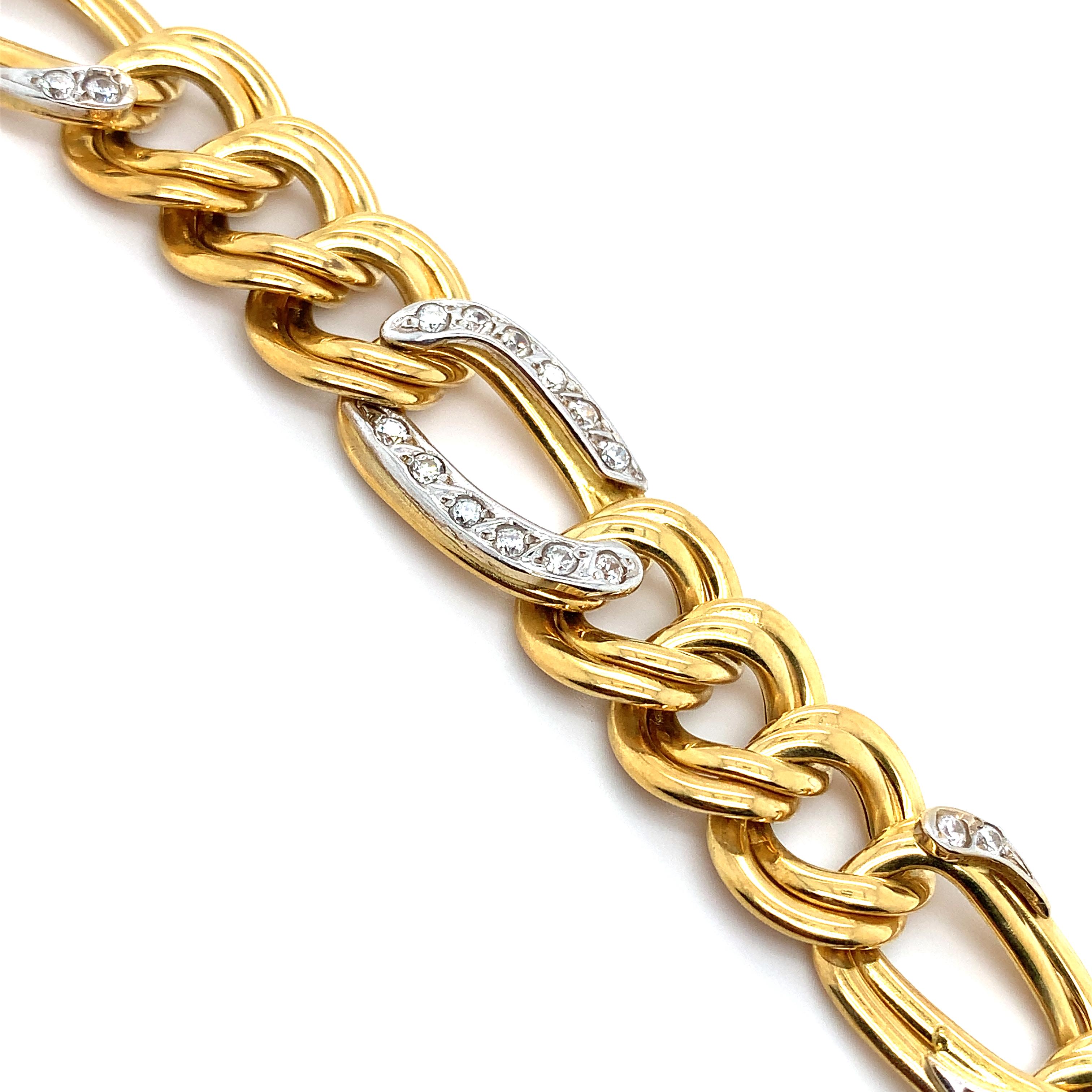 Collier à maillons cubains de style massif en or jaune 18k en vente 5