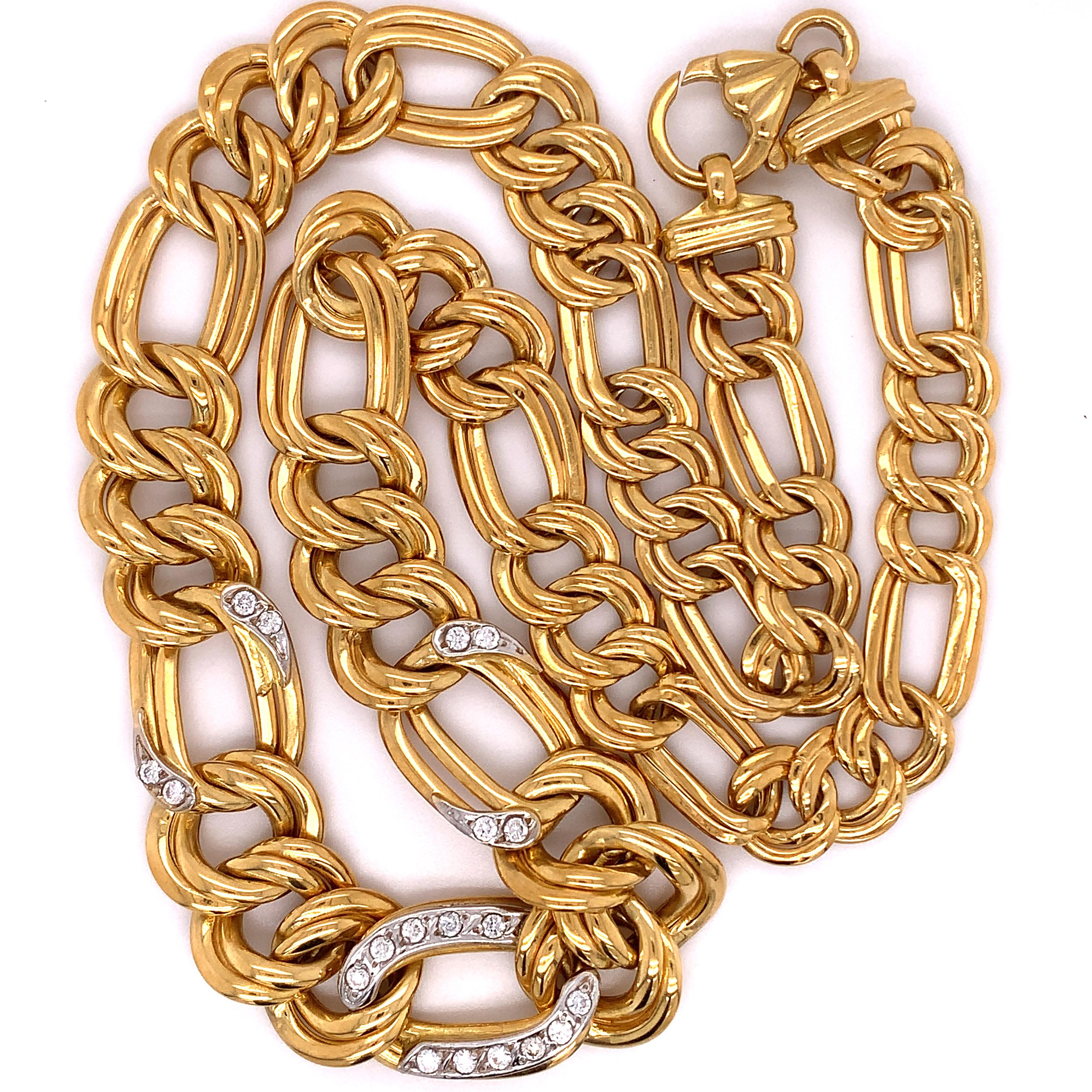 Collier à maillons cubains de style massif en or jaune 18k Neuf - En vente à London, GB
