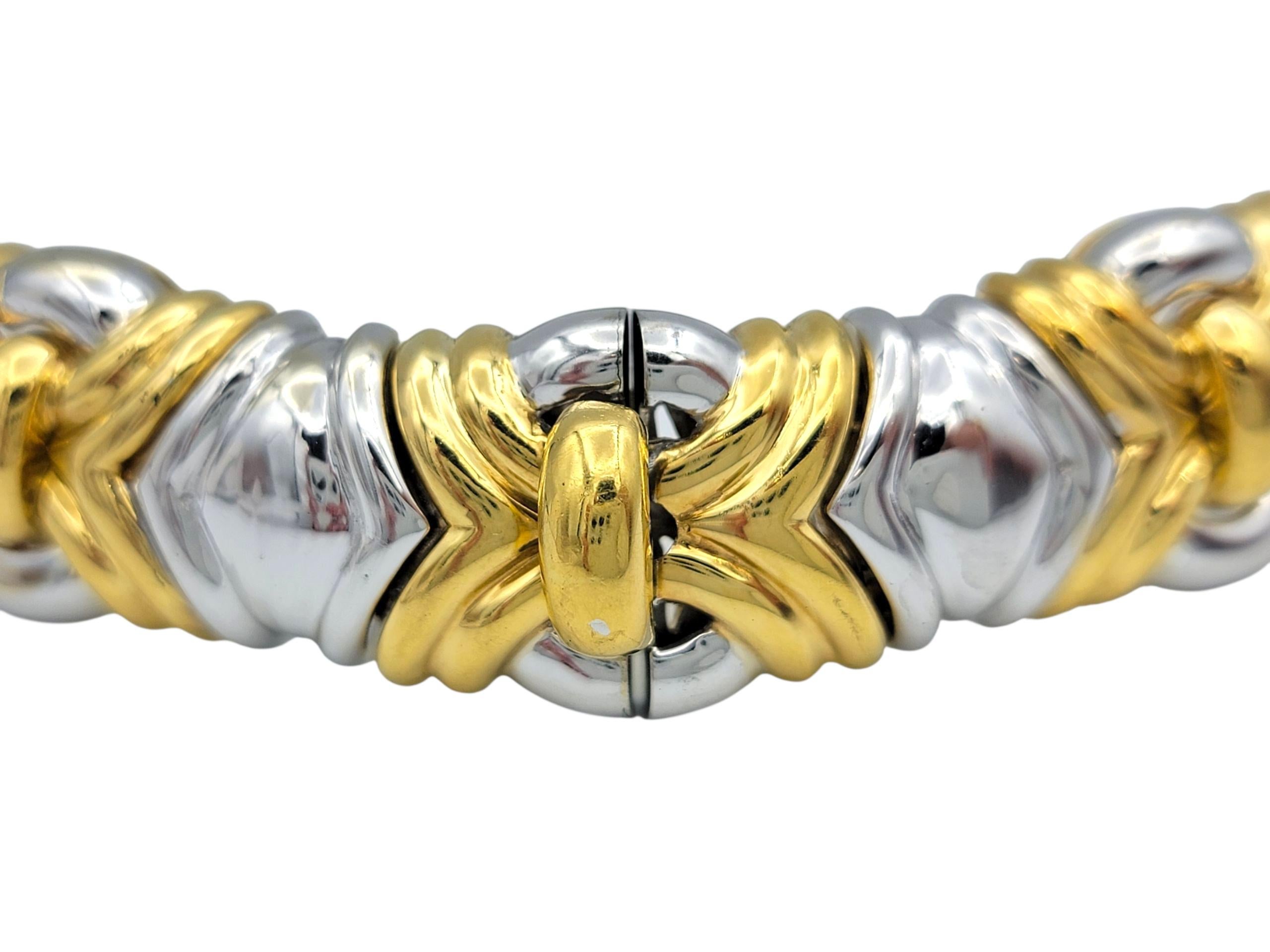 Chunky Textured Collar Necklace with Pavé Diamonds in Two-Tone 18 Karat Gold For Sale 2