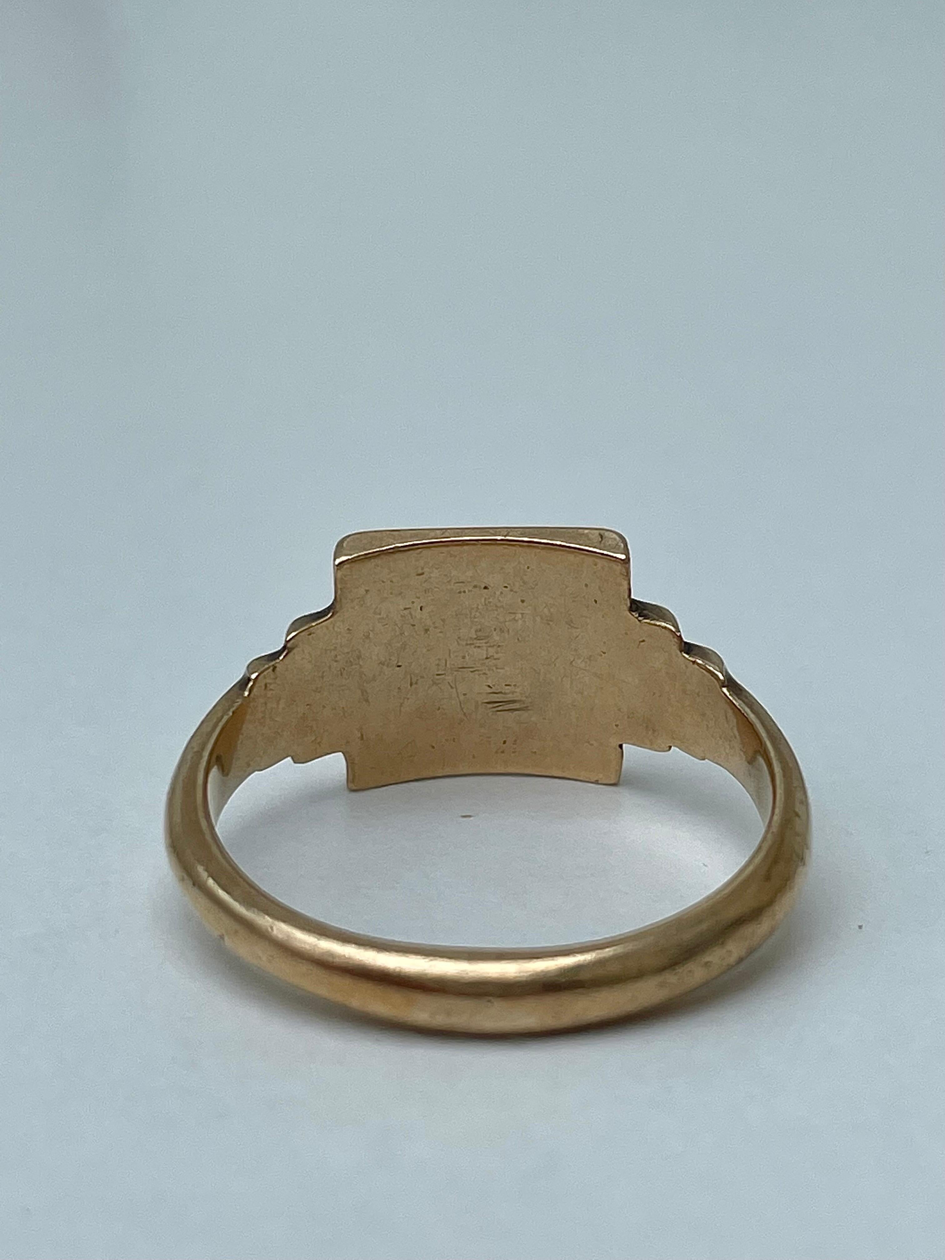 Art Deco Chunky Vintage 9ct Square Signet Ring “G.H” For Sale
