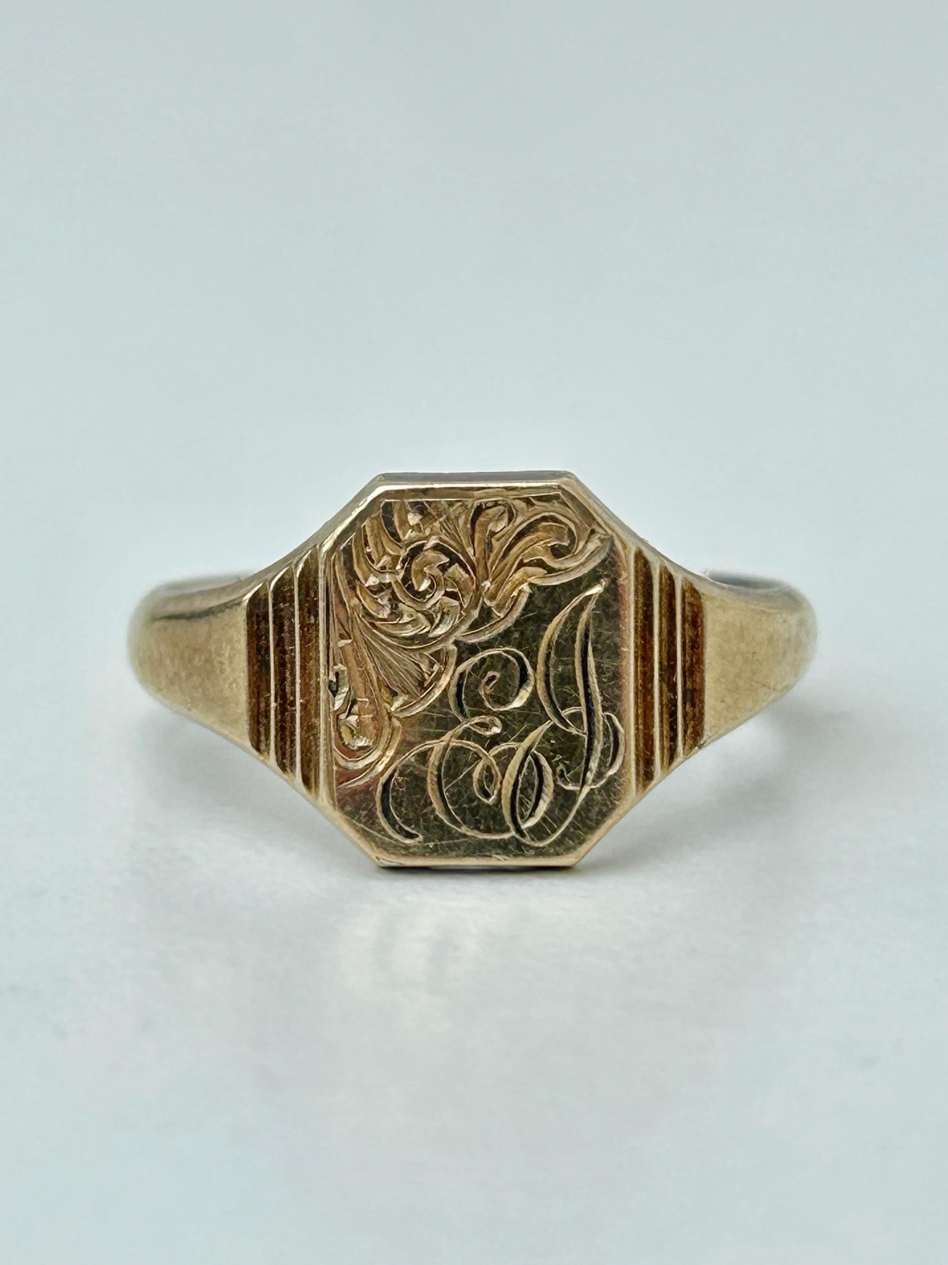 Artist Chunky Vintage 9 Carat Yellow Gold Signet Ring For Sale