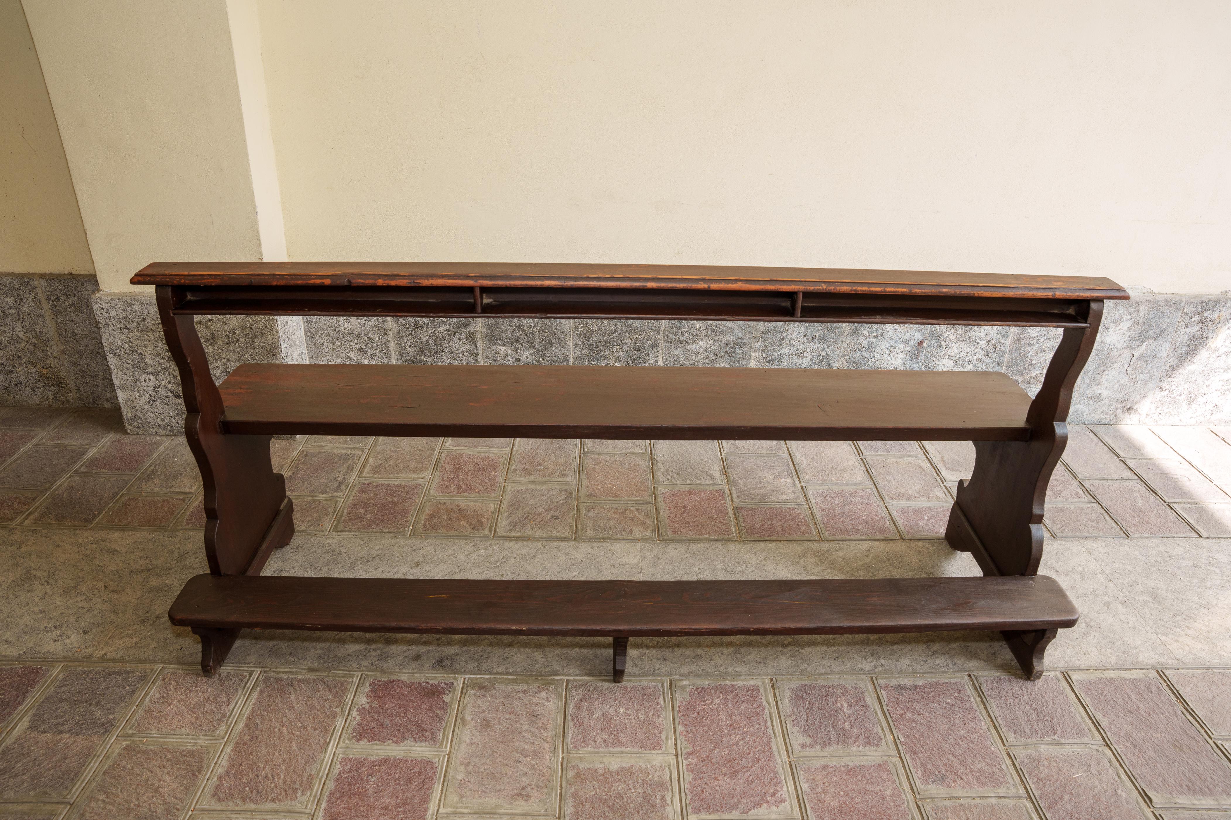 An antique rare church kneeling bench, found many years ago in an old mountain hut in the mountains near lake Maggiore.
It is in excellenti conditions, robust and without woodworm.
In a house it can also be used to support books.




M/876 -