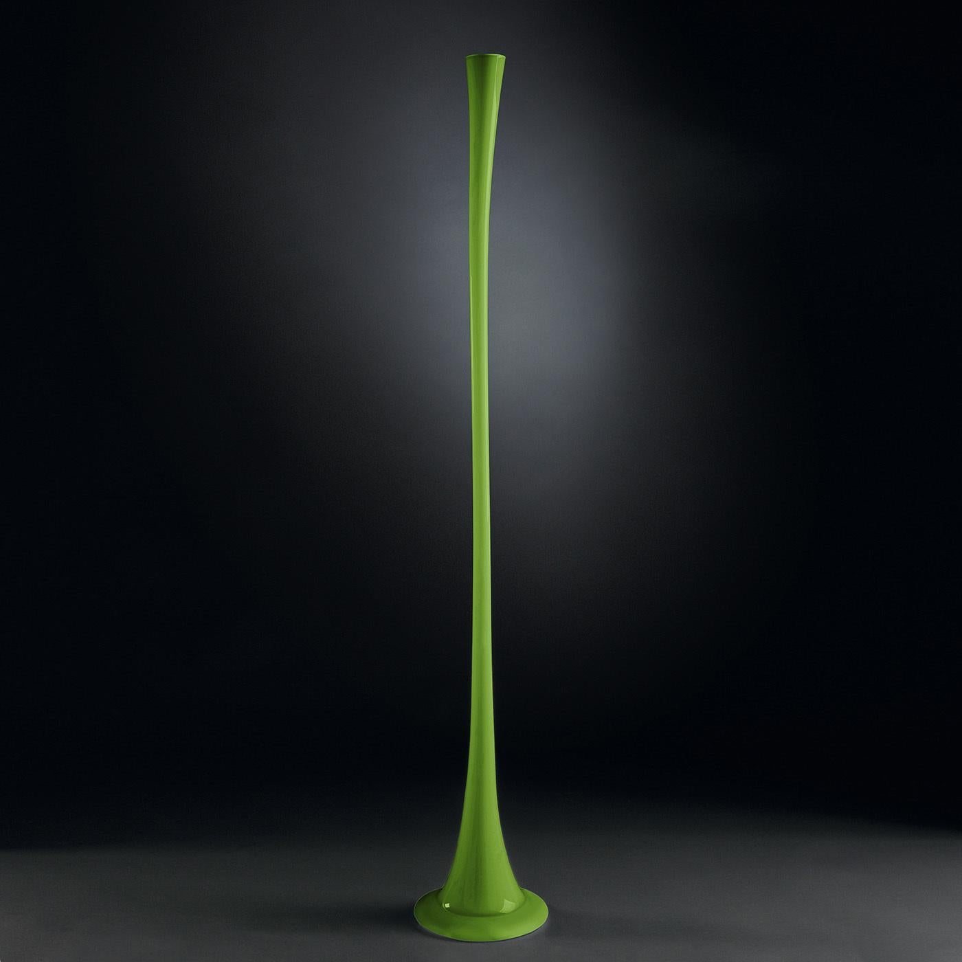 Distinguished by a unique contemporary charm, this decorative vase showcases a two-meter tall and slender body reminiscent of a flower stem. Boasting a vivid green apple hue, it is superbly handcrafted of glass and will make a refined statement in a