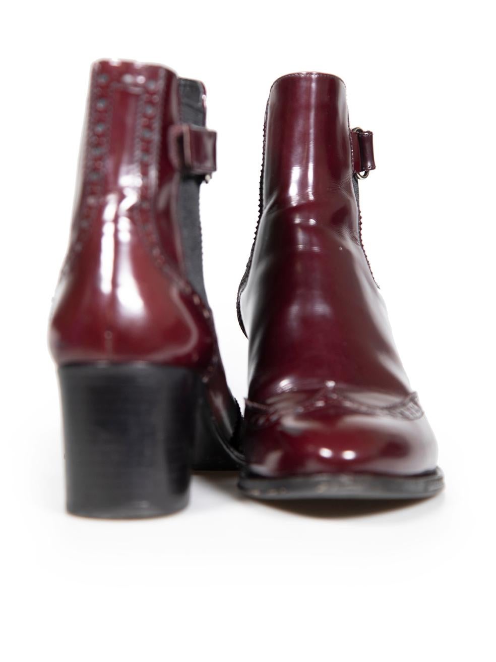 Church's Burgundy Patent Brogue Chelsea Boots Size IT 38.5 In Good Condition For Sale In London, GB